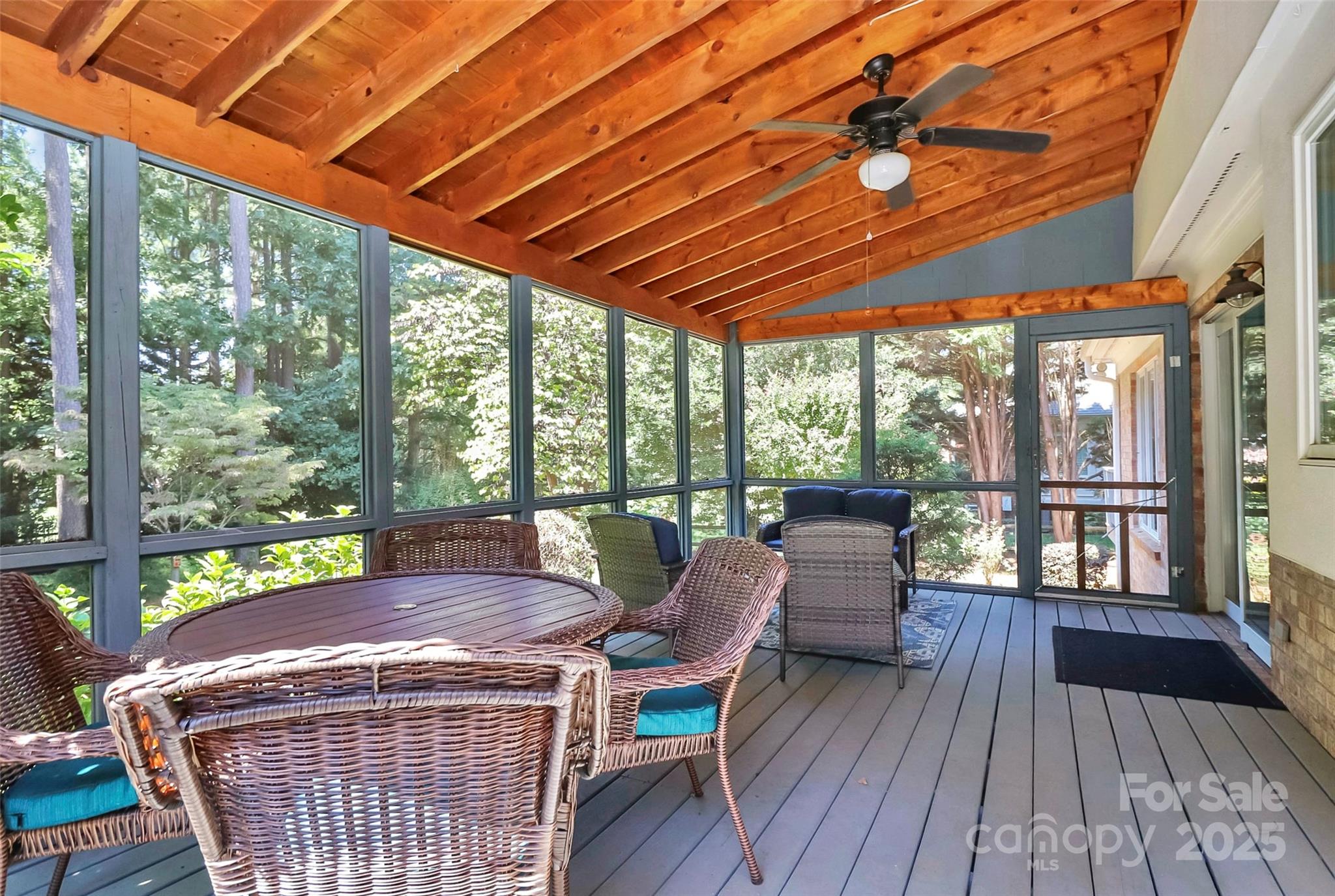 109 Lynn Cove Lane Property Photo 25