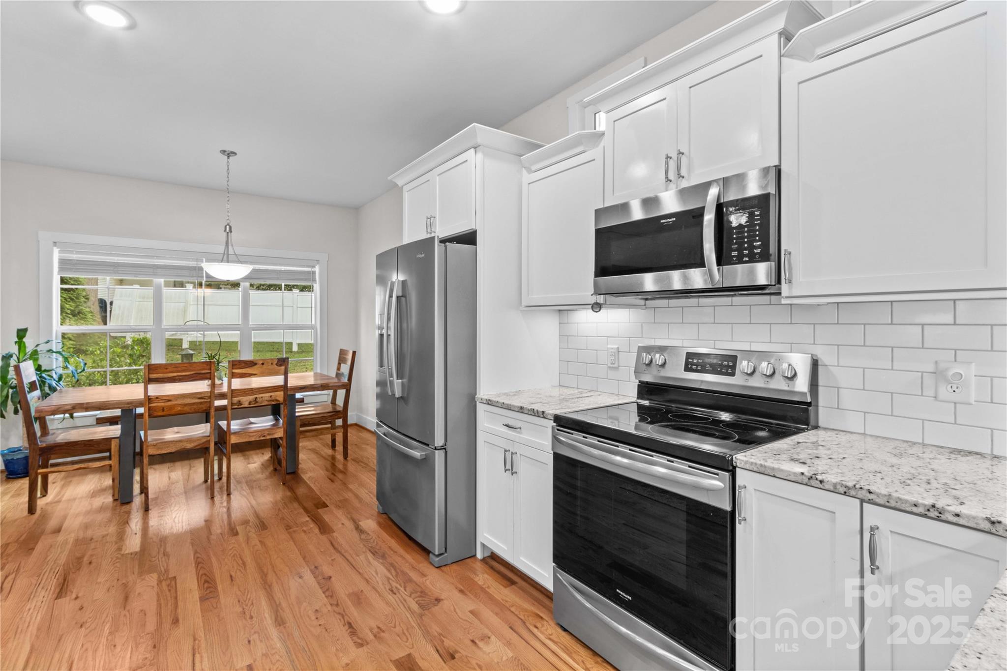 178 Nellwood Court Property Photo 13