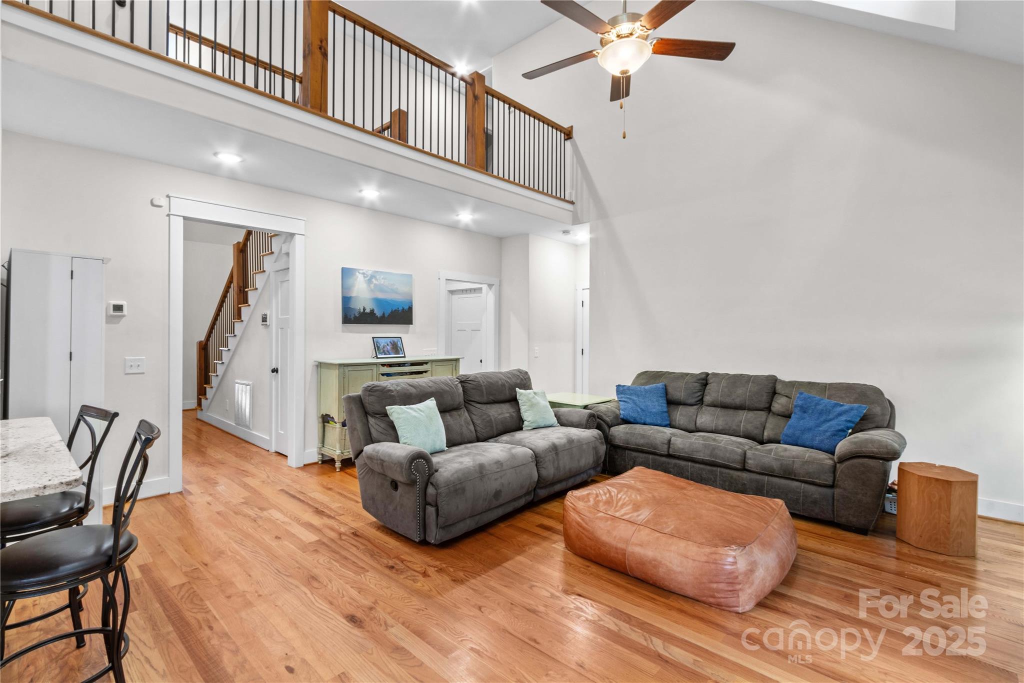 178 Nellwood Court Property Photo 16