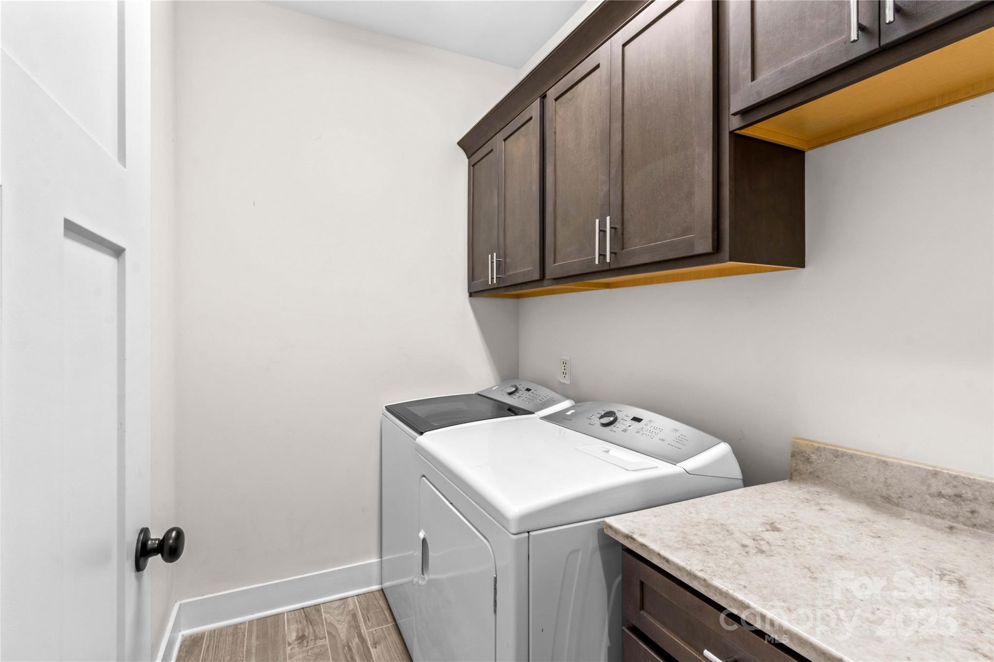 178 Nellwood Court Property Photo 17