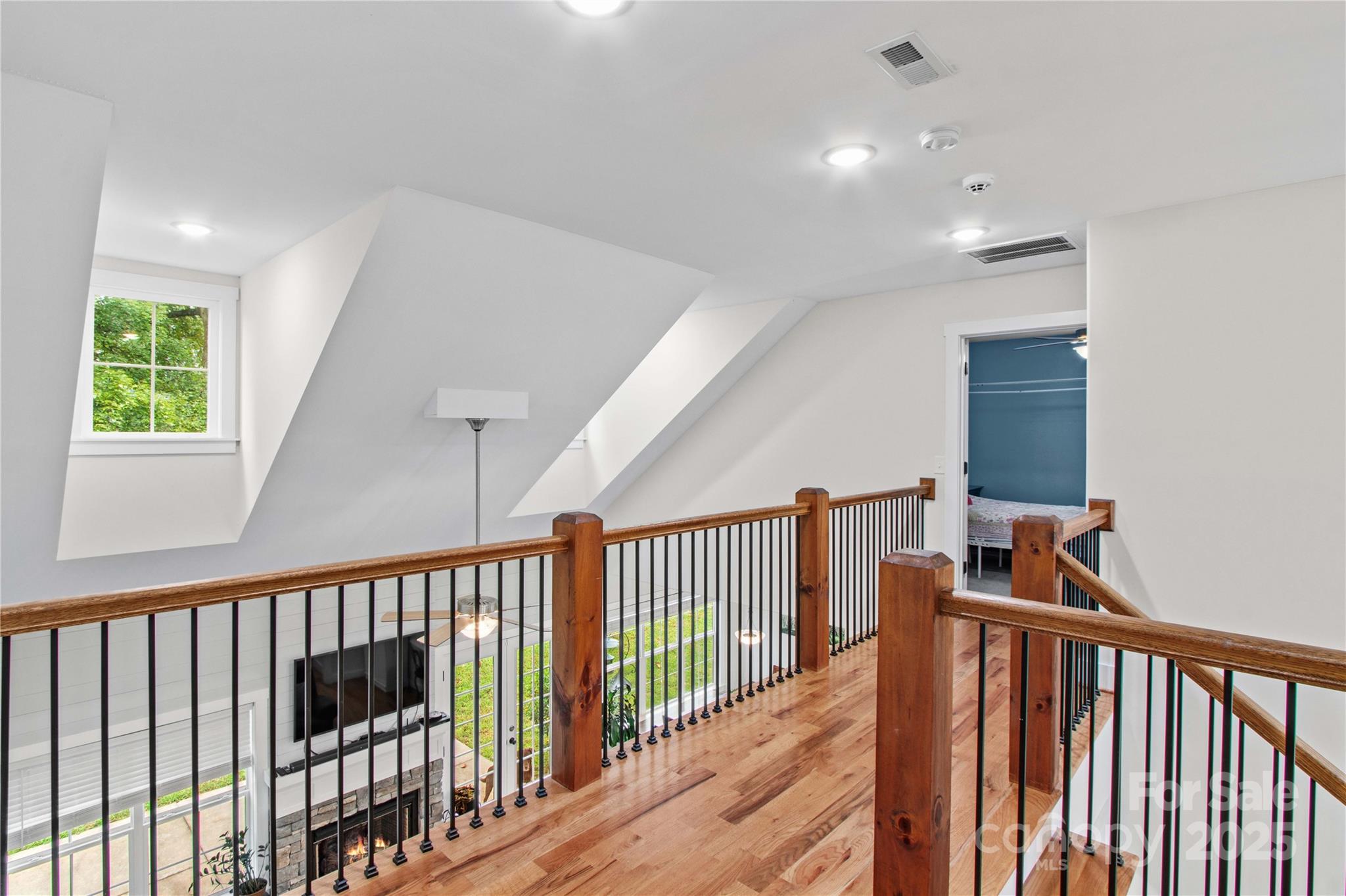 178 Nellwood Court Property Photo 25