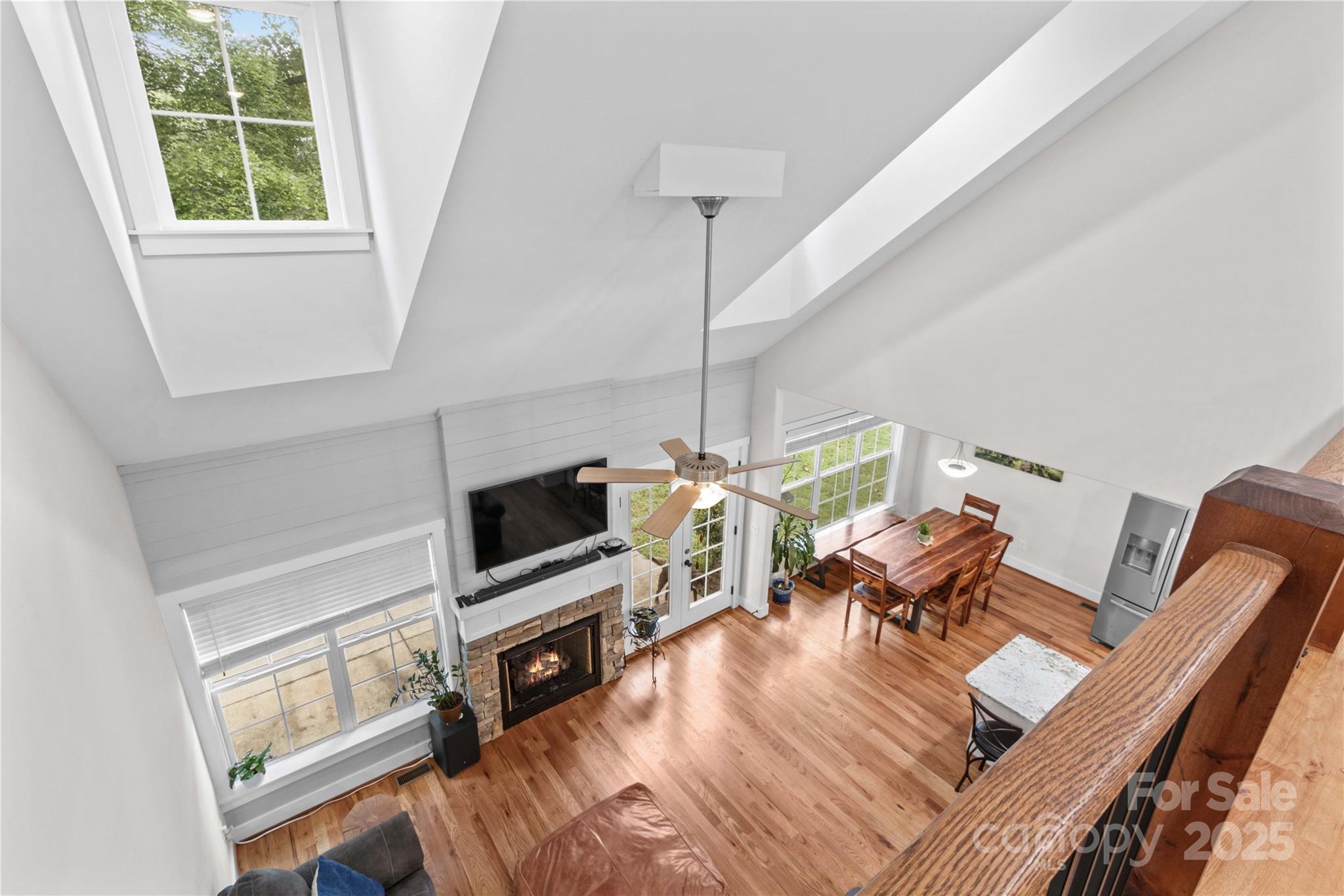 178 Nellwood Court Property Photo 26