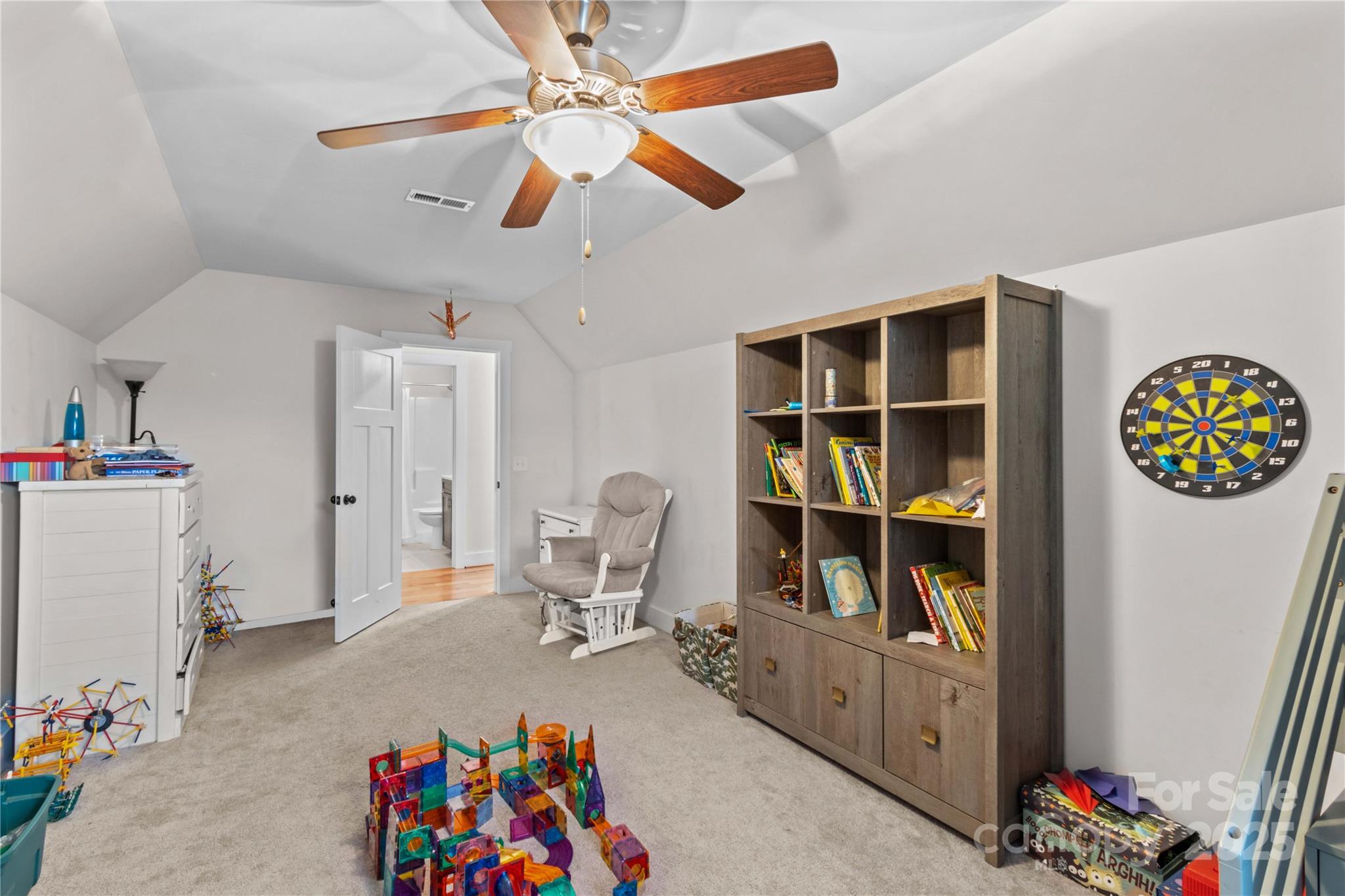 178 Nellwood Court Property Photo 27