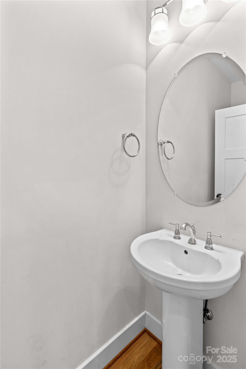 178 Nellwood Court Property Photo 30