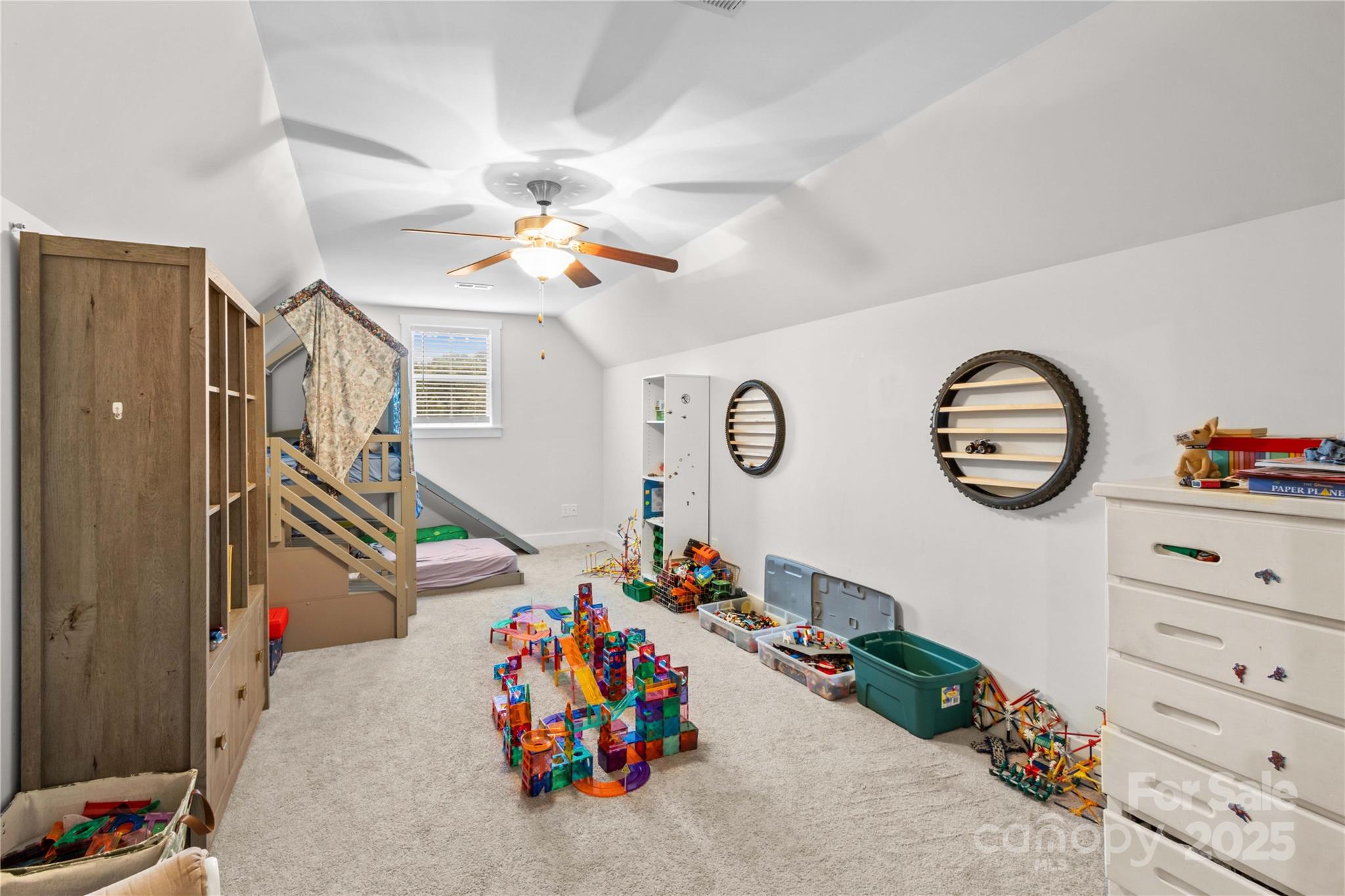 178 Nellwood Court Property Photo 32