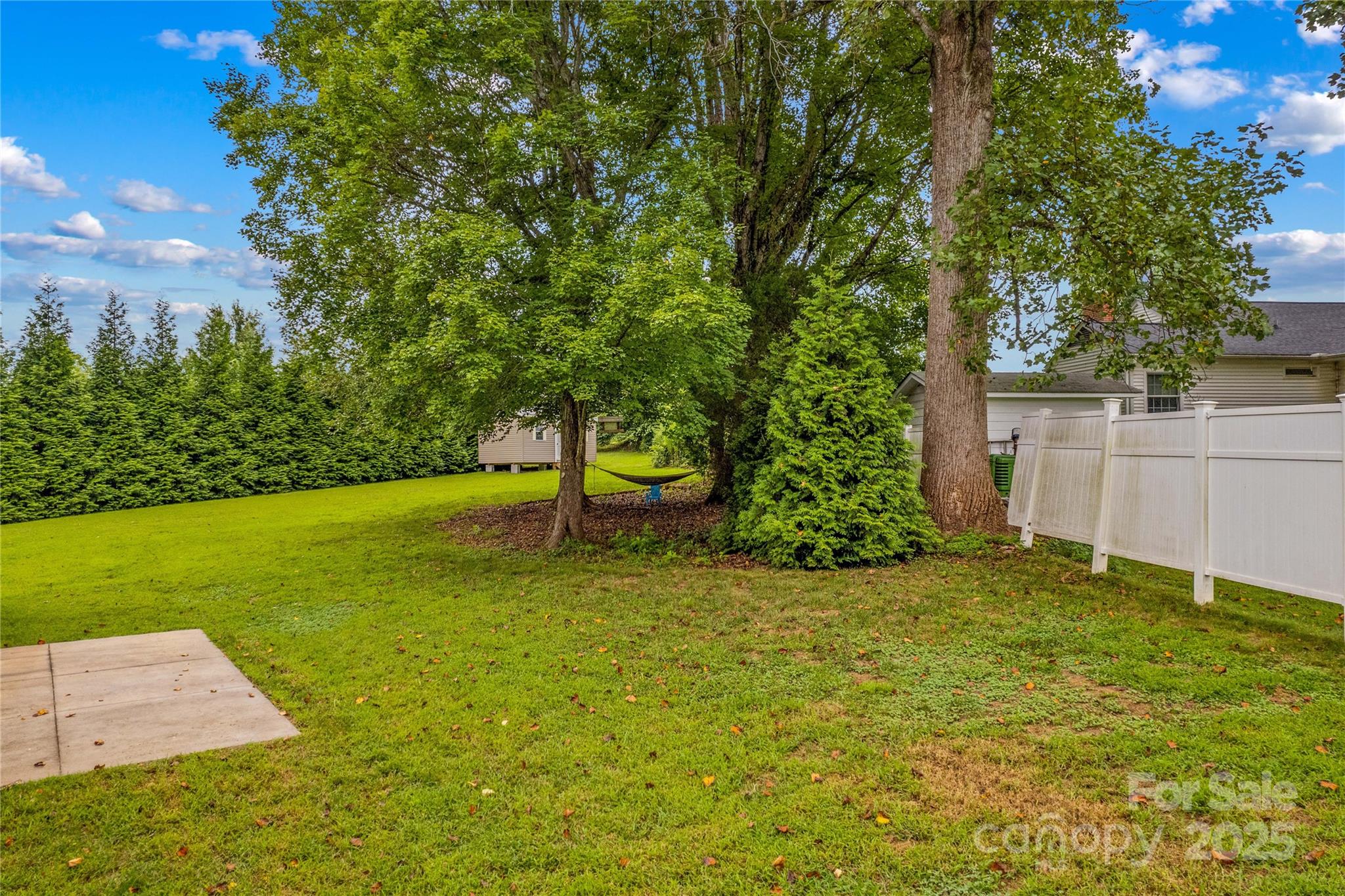 178 Nellwood Court Property Photo 45