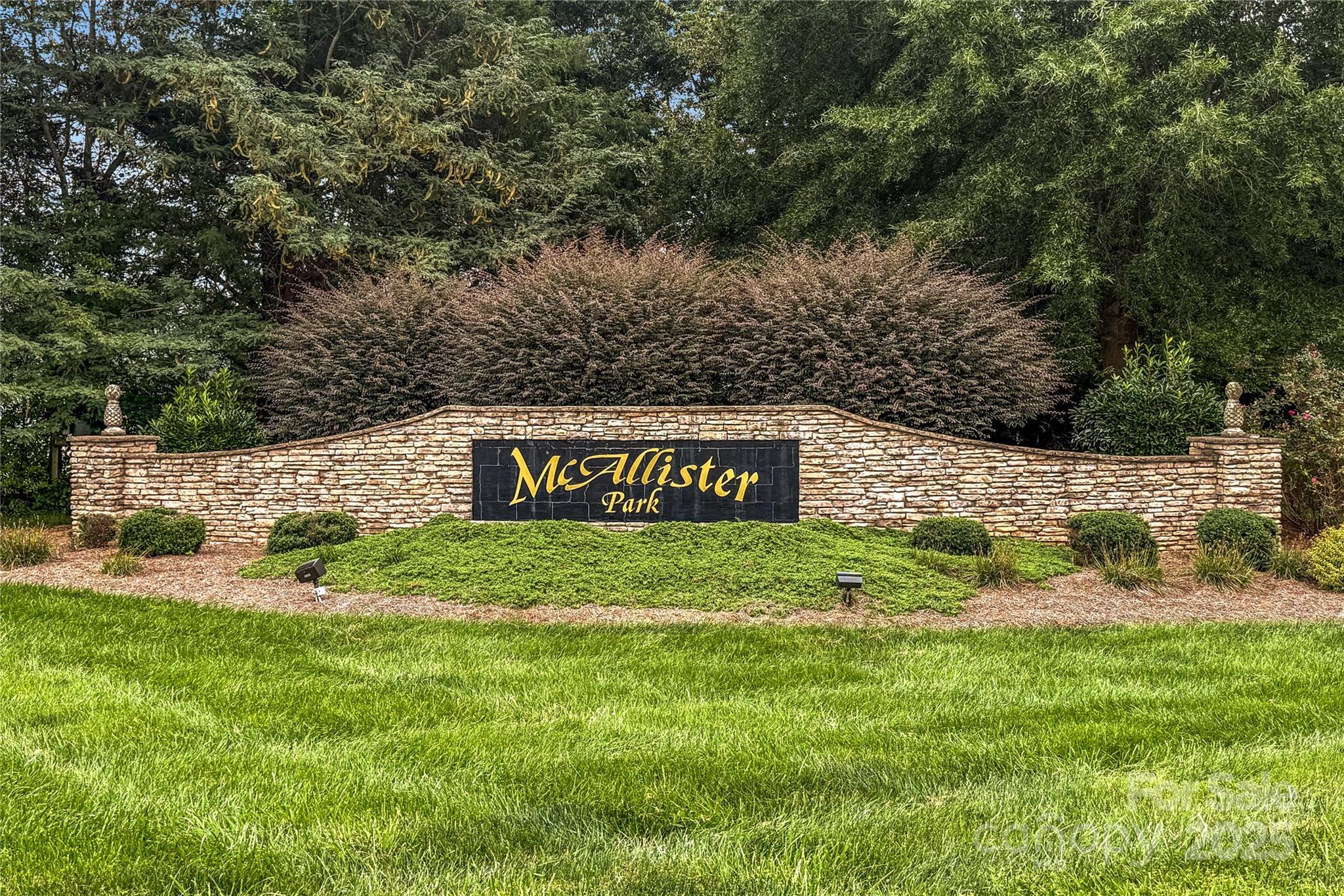 178 Nellwood Court Property Photo 46