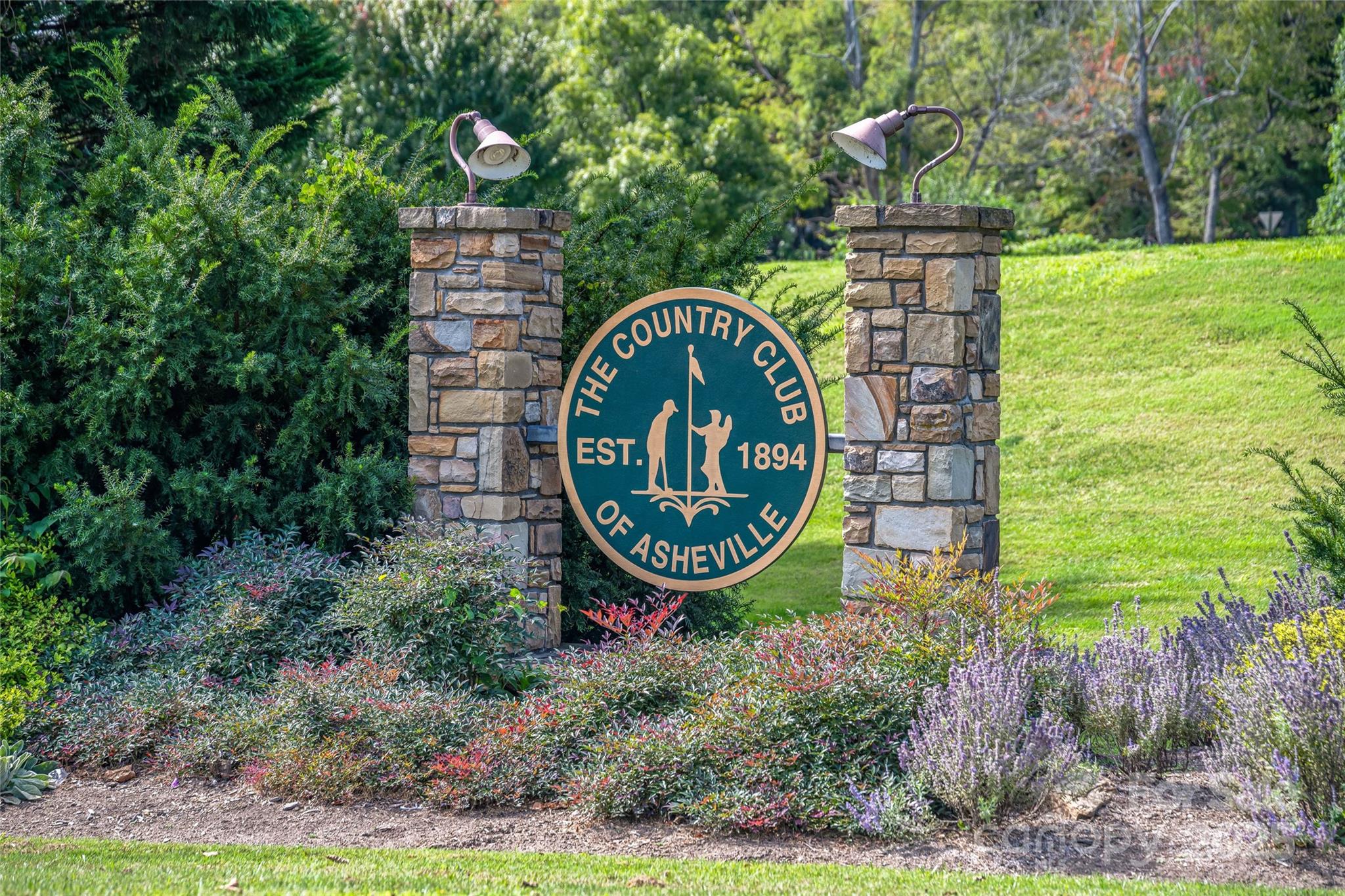 33 Grovepoint Way Property Photo 13