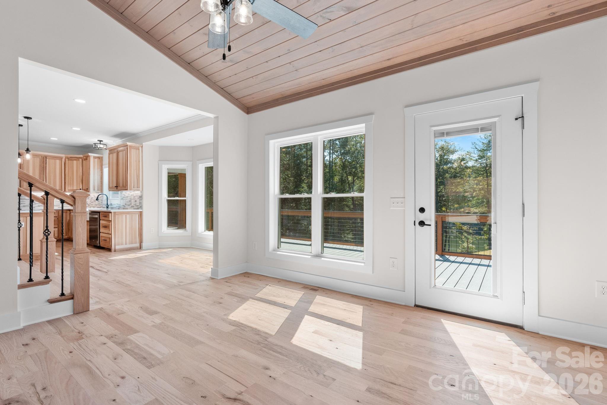 2366 W Paradise Harbor Drive Property Photo 11