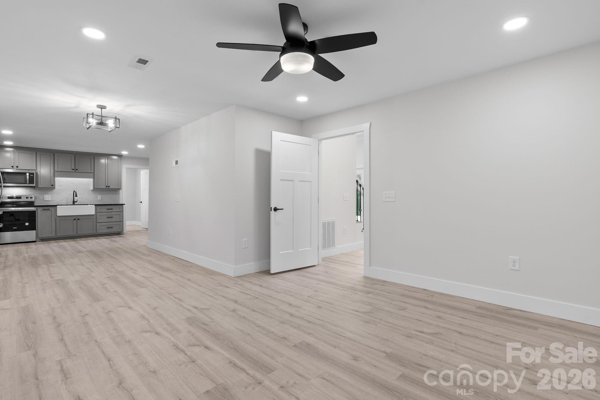 2366 W Paradise Harbor Drive Property Photo 38
