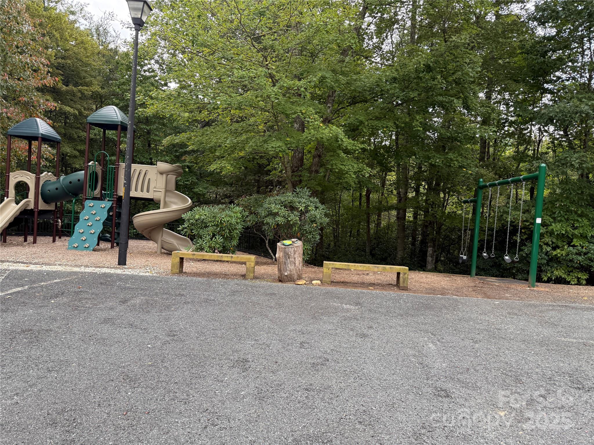 1029 Chippawa Drive 67 Property Photo 5