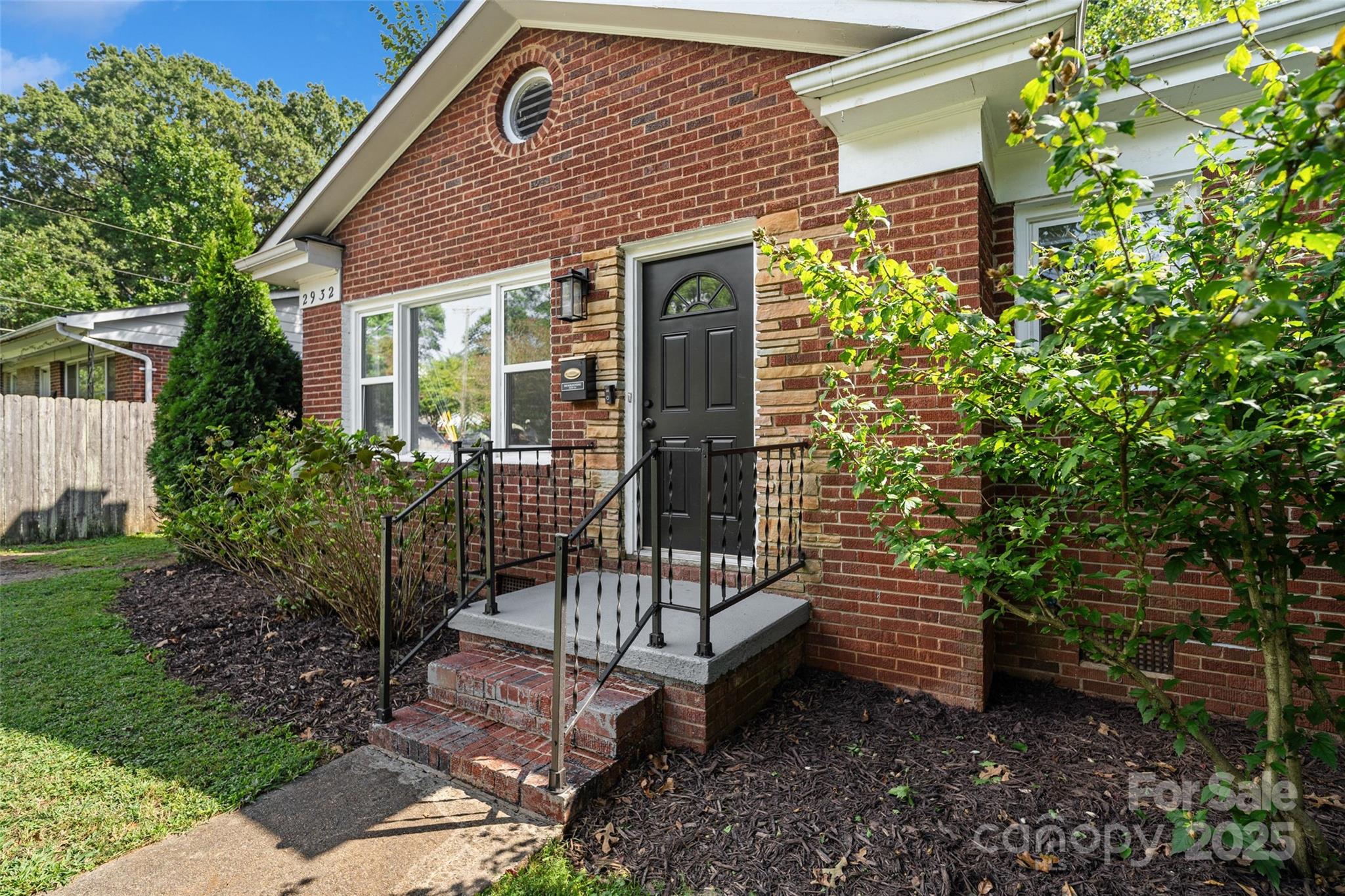 2932 Enfield Road Property Photo 2