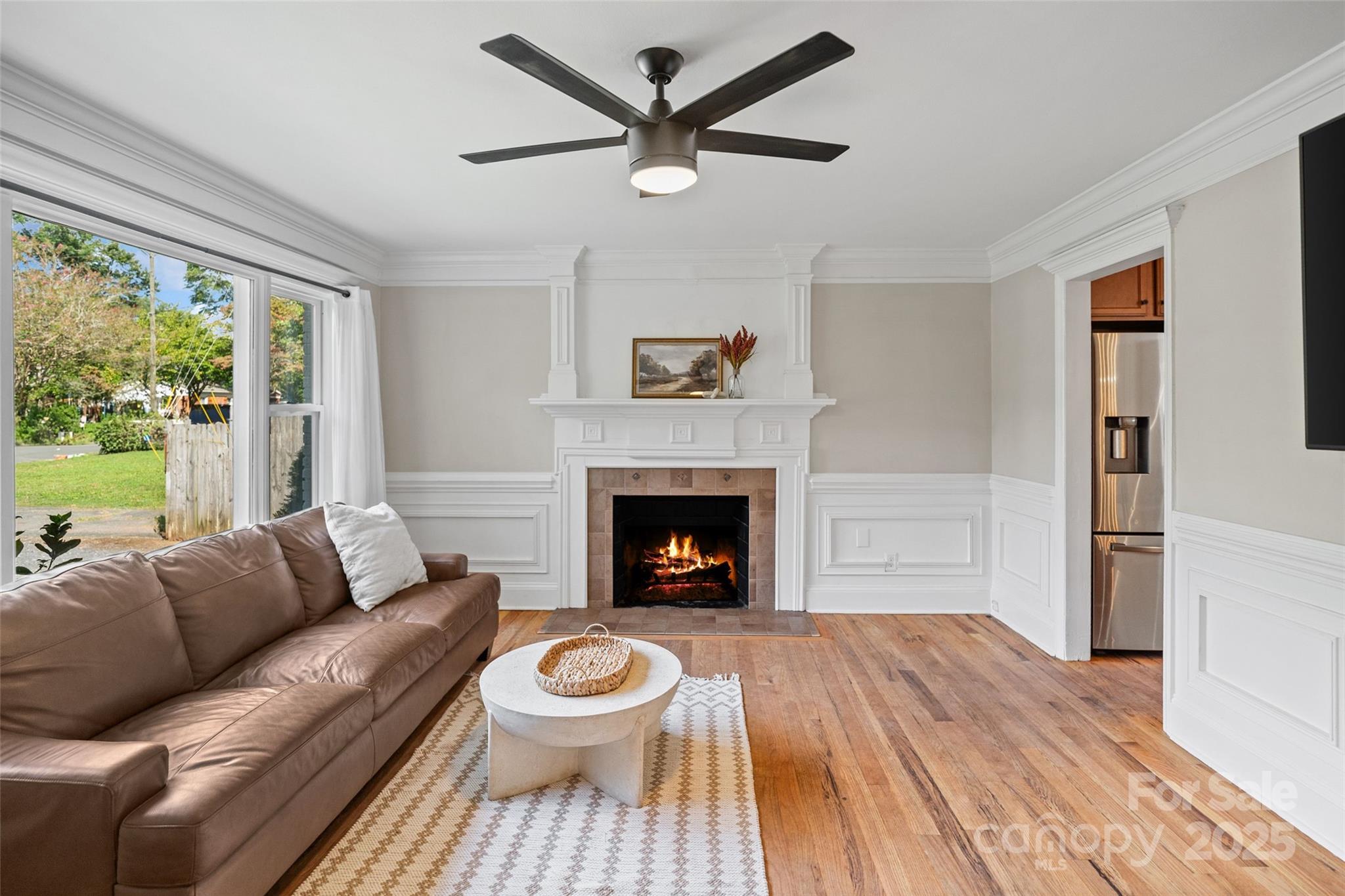 2932 Enfield Road Property Photo 5