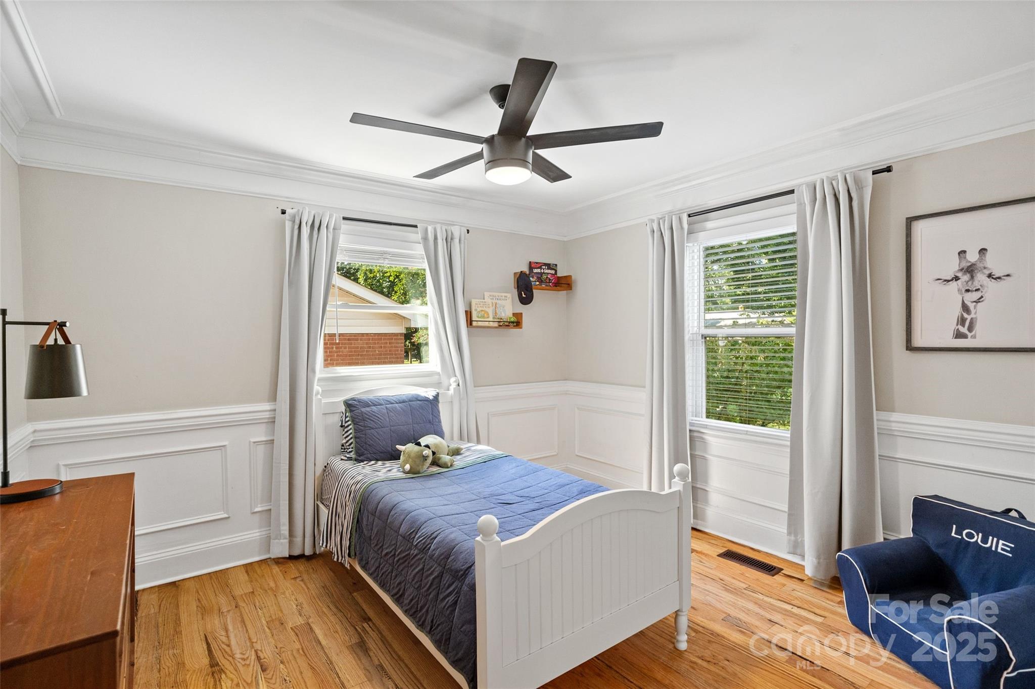 2932 Enfield Road Property Photo 23