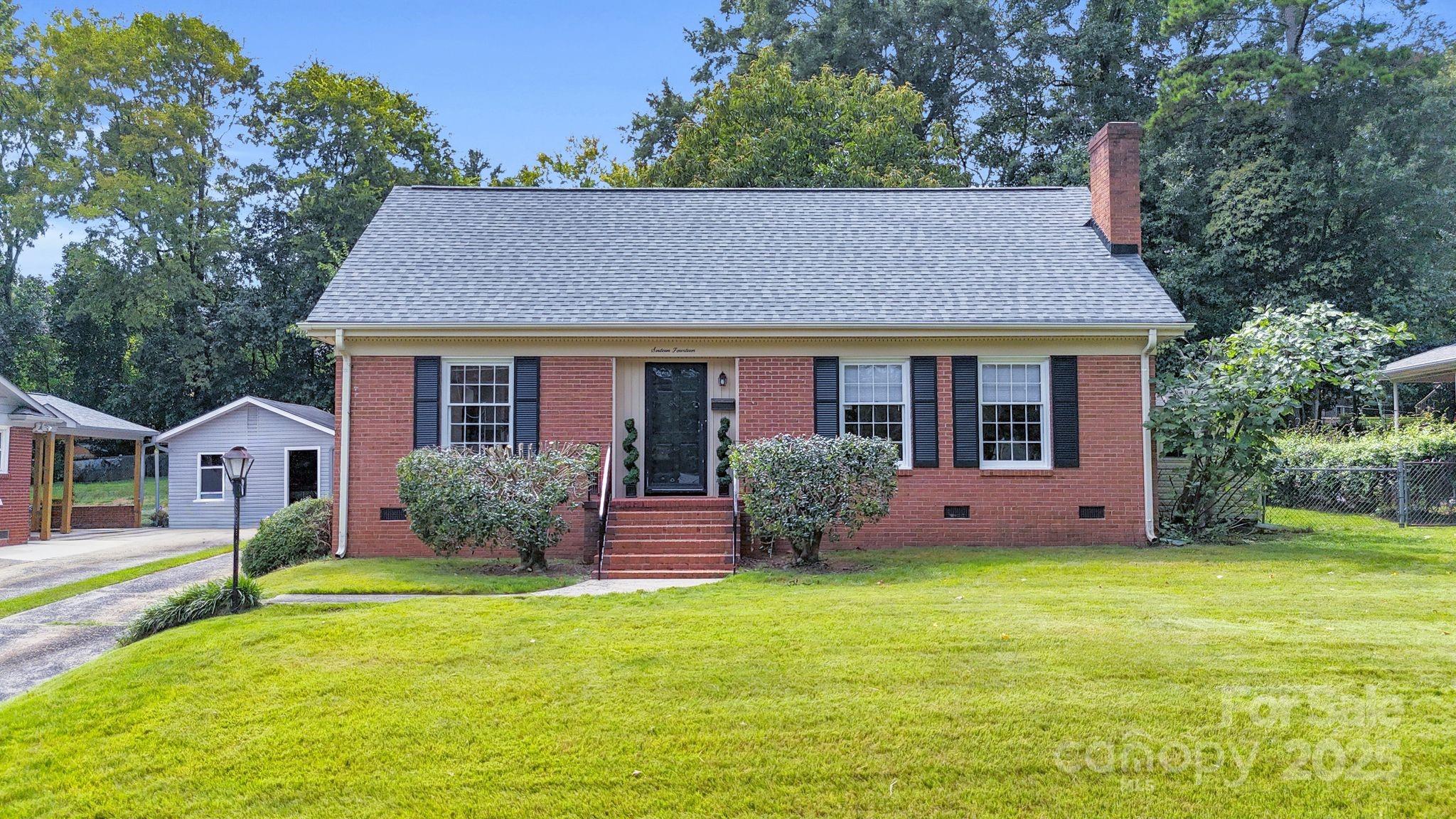 1614 Wensley Drive Property Photo 1