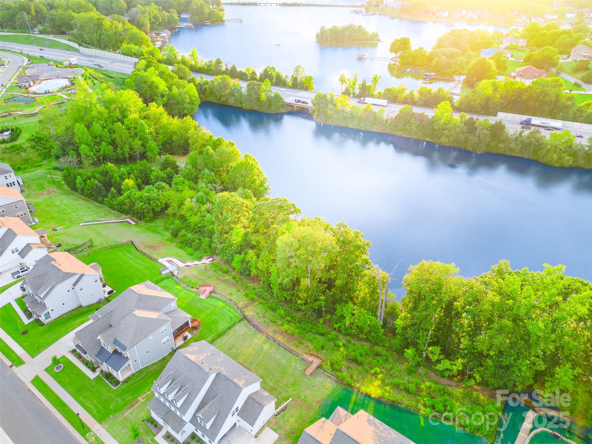 315 W Waterlynn Road Property Photo 6