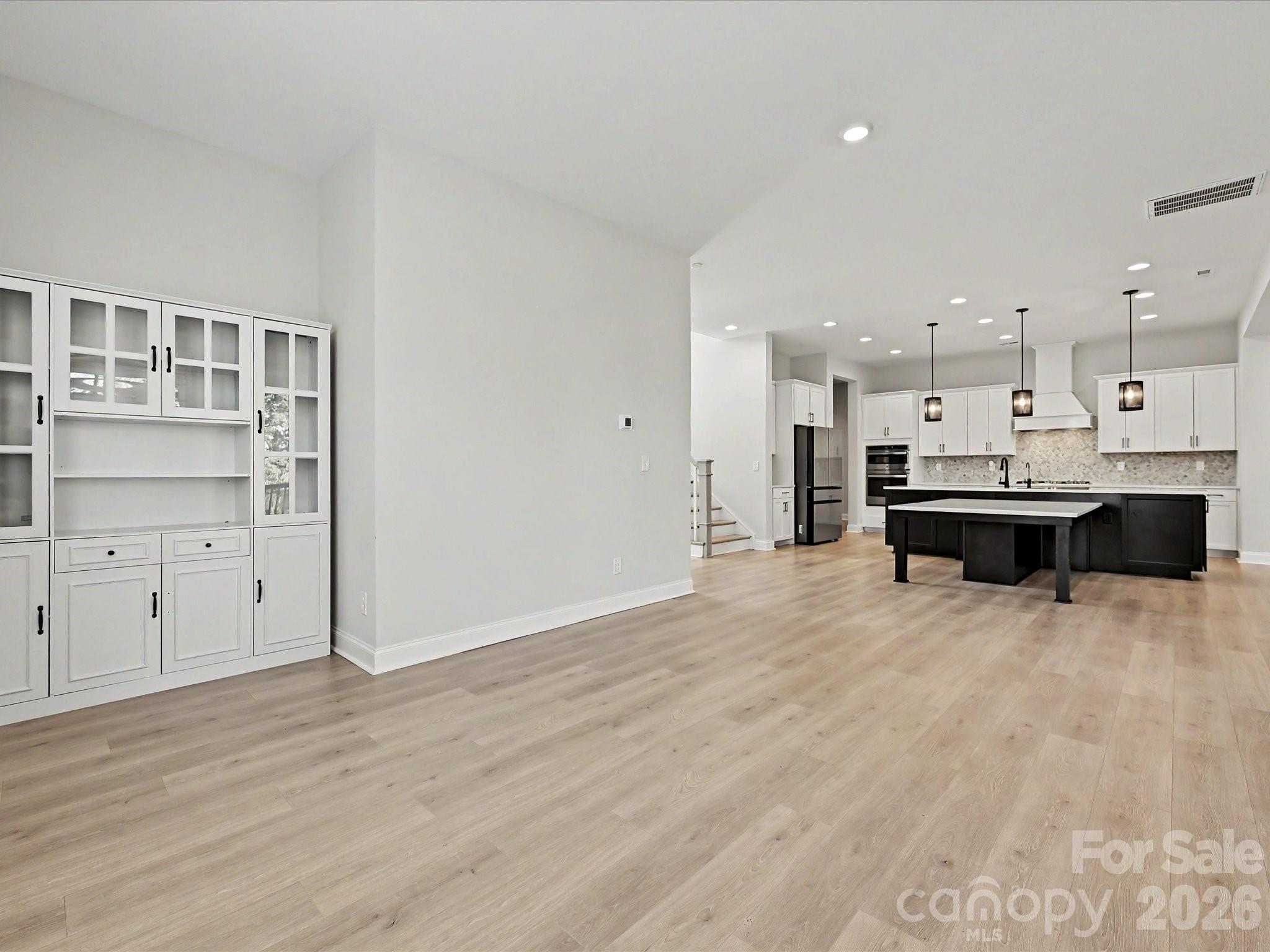 315 W Waterlynn Road Property Photo 11