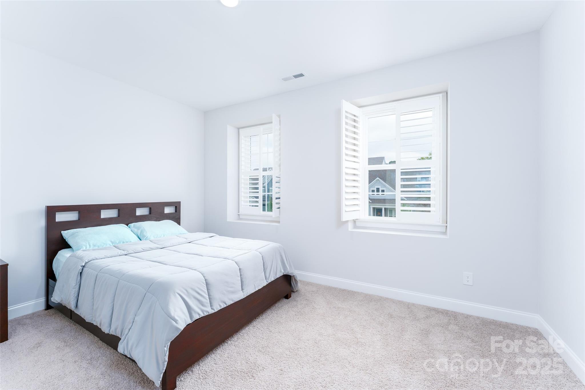 315 W Waterlynn Road Property Photo 22