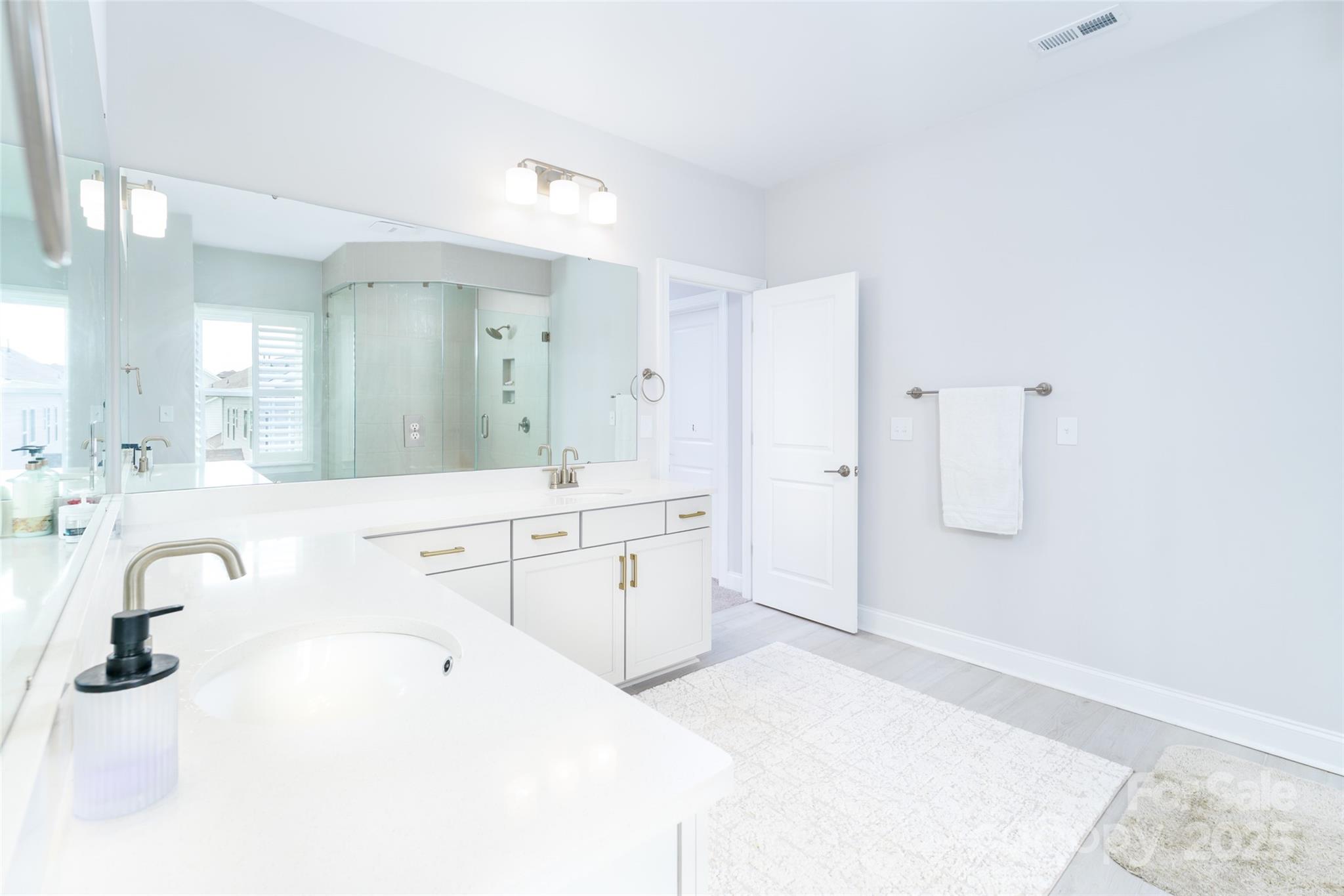 315 W Waterlynn Road Property Photo 25