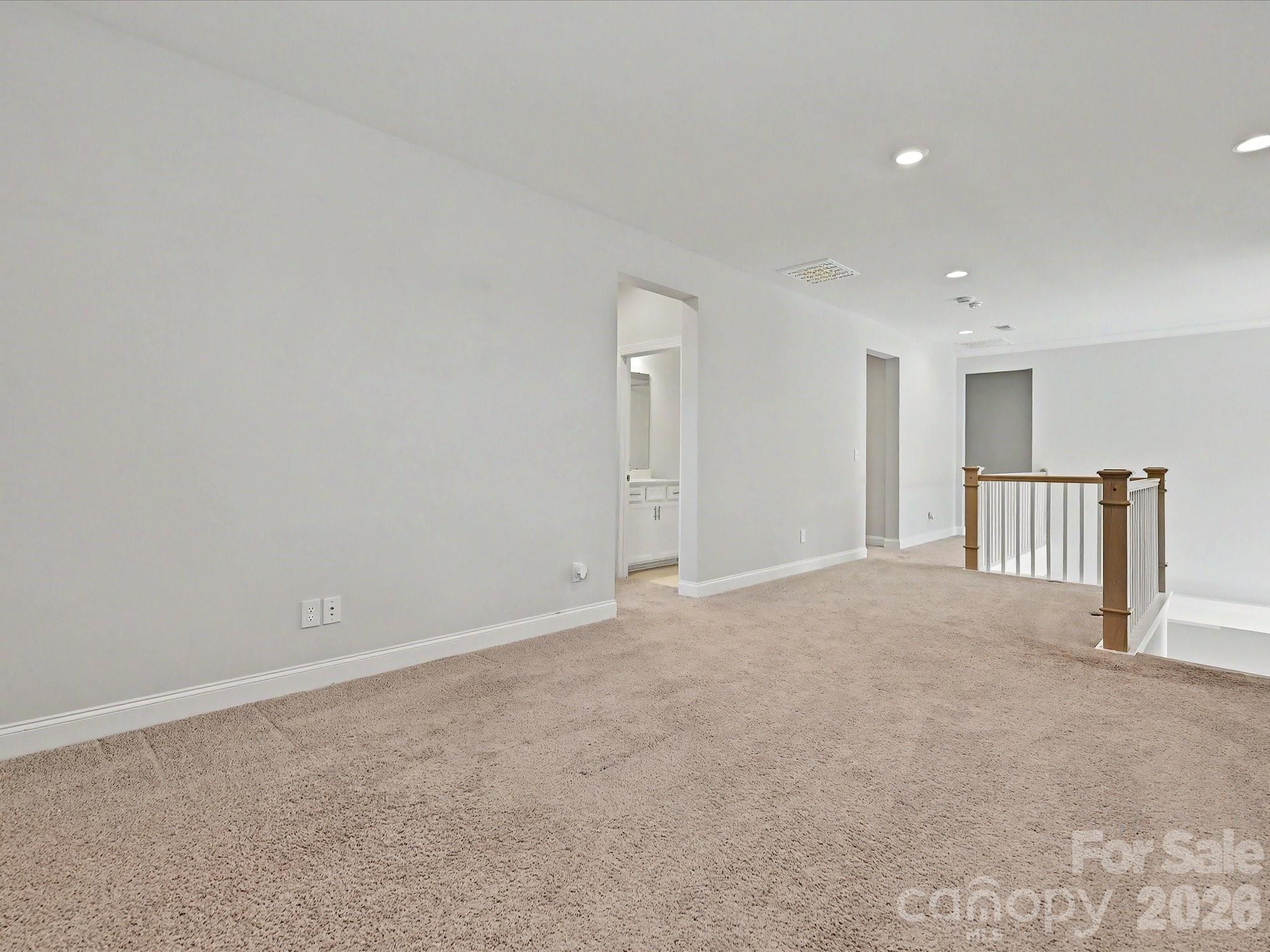 315 W Waterlynn Road Property Photo 27