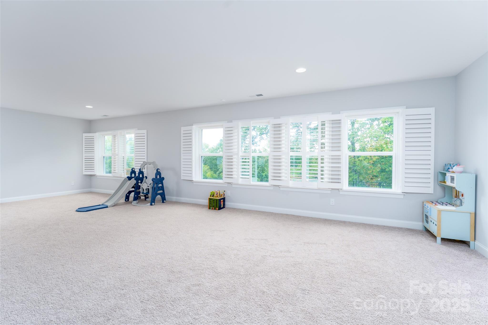 315 W Waterlynn Road Property Photo 33