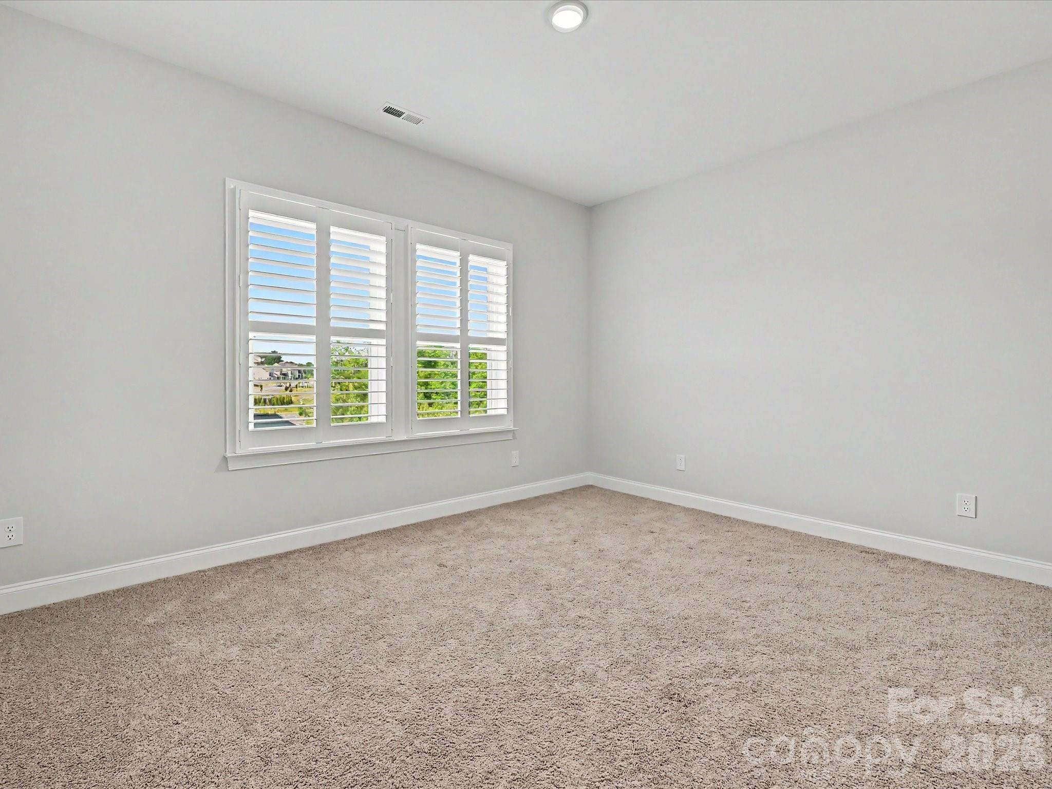 315 W Waterlynn Road Property Photo 33