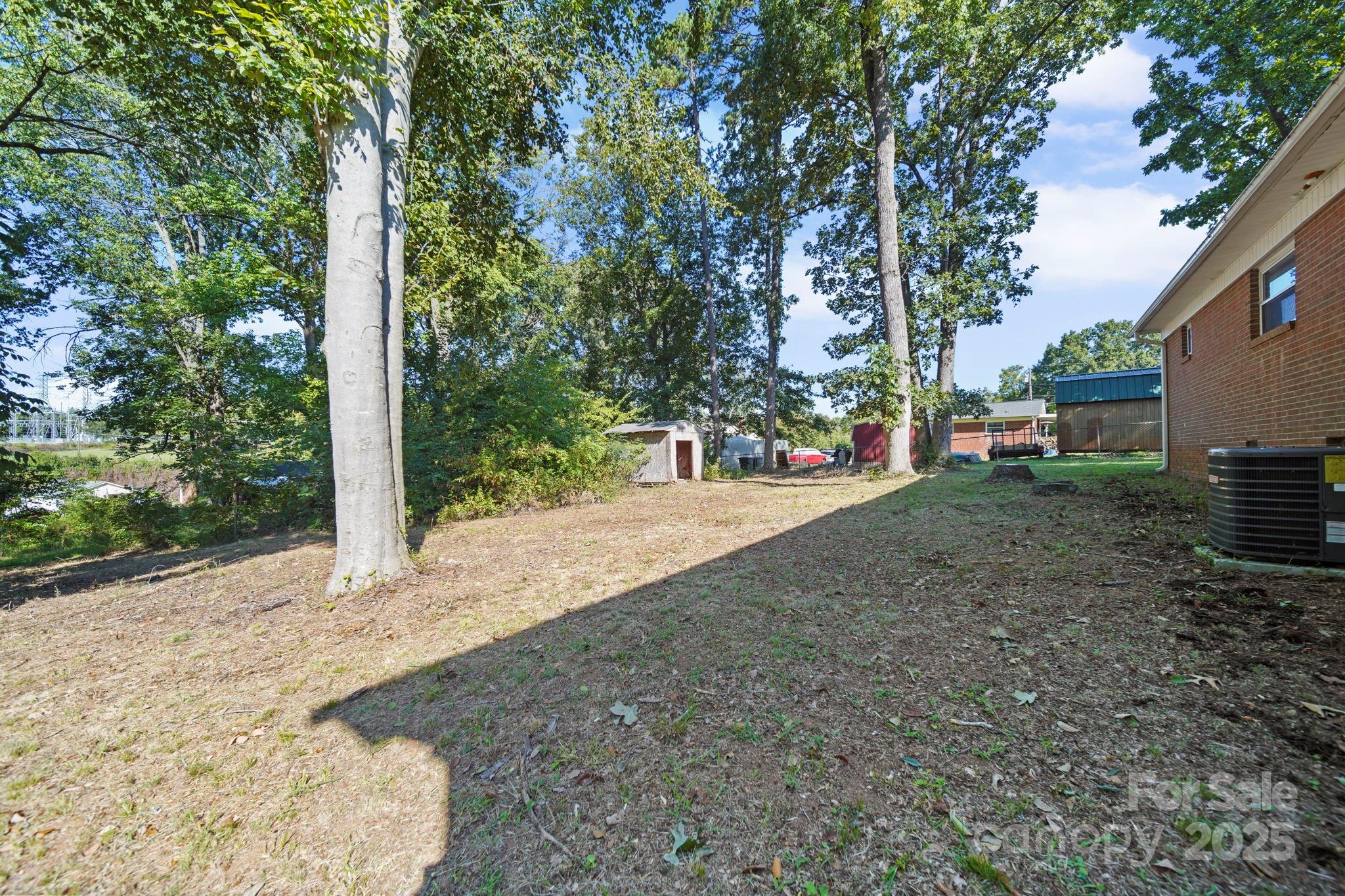 2189 Mary Street Property Photo 23