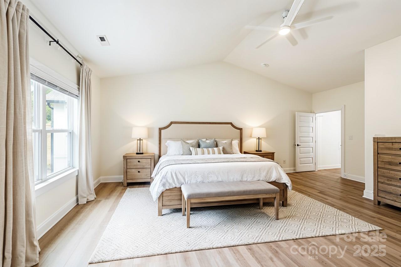 8315 Adrian Court Property Photo 10