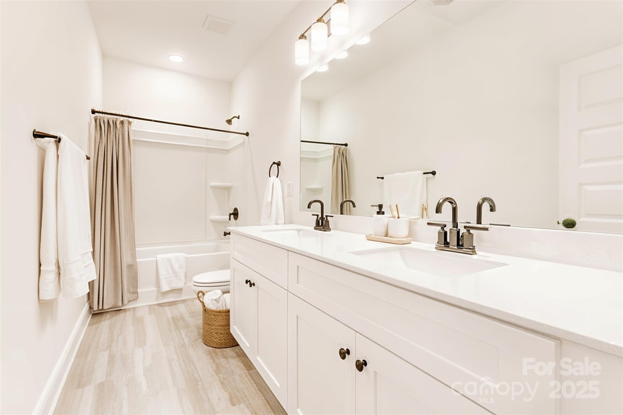 8315 Adrian Court Property Photo 18