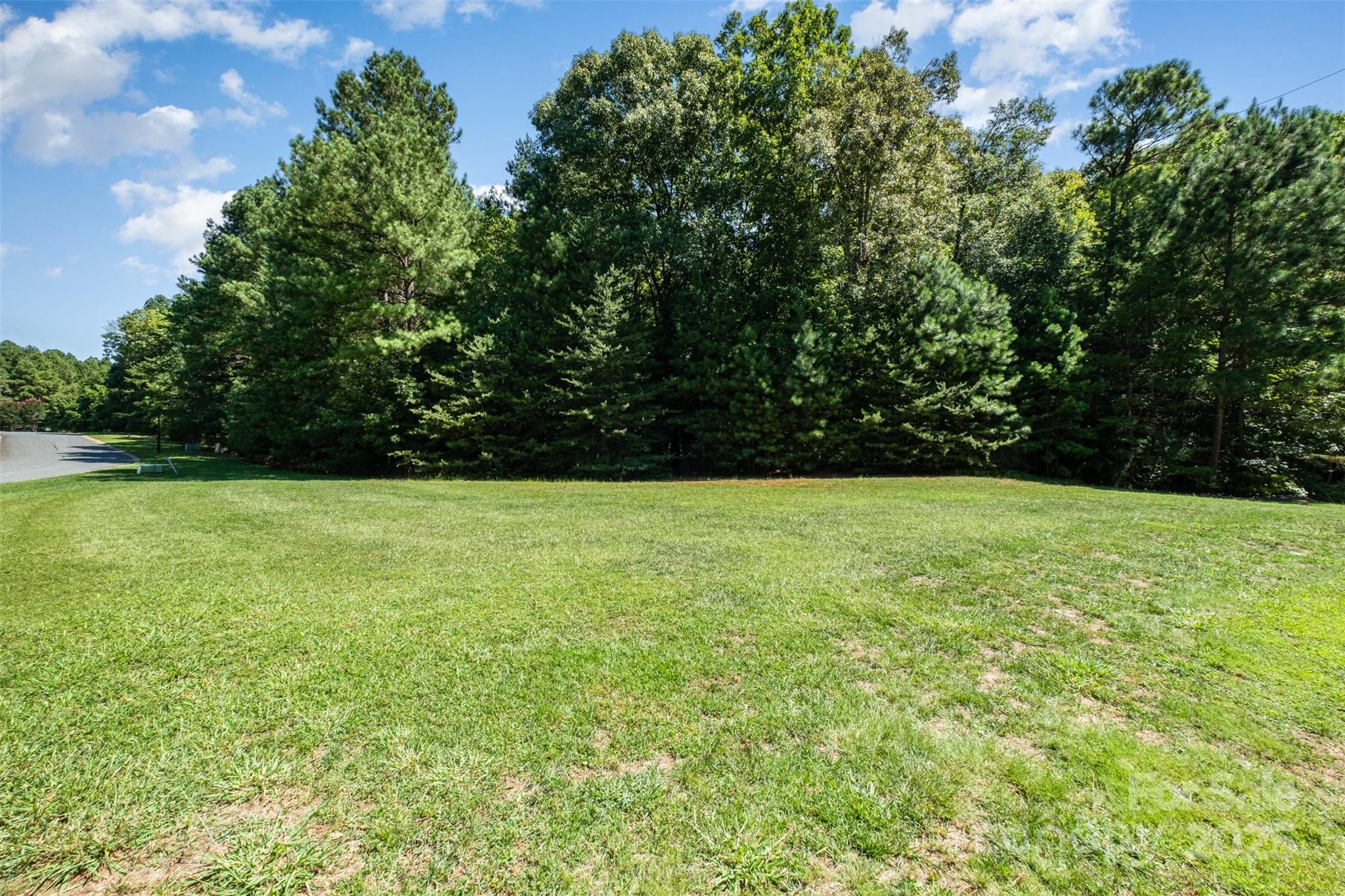 3000 Ashwood Park Property Photo 7