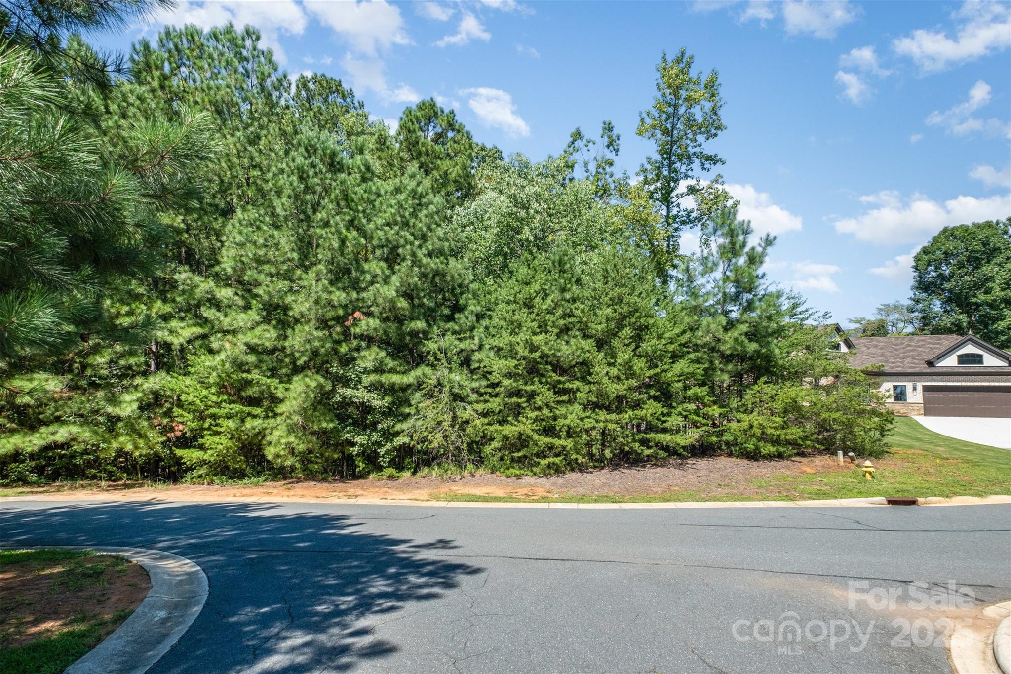 3000 Ashwood Park Property Photo 9