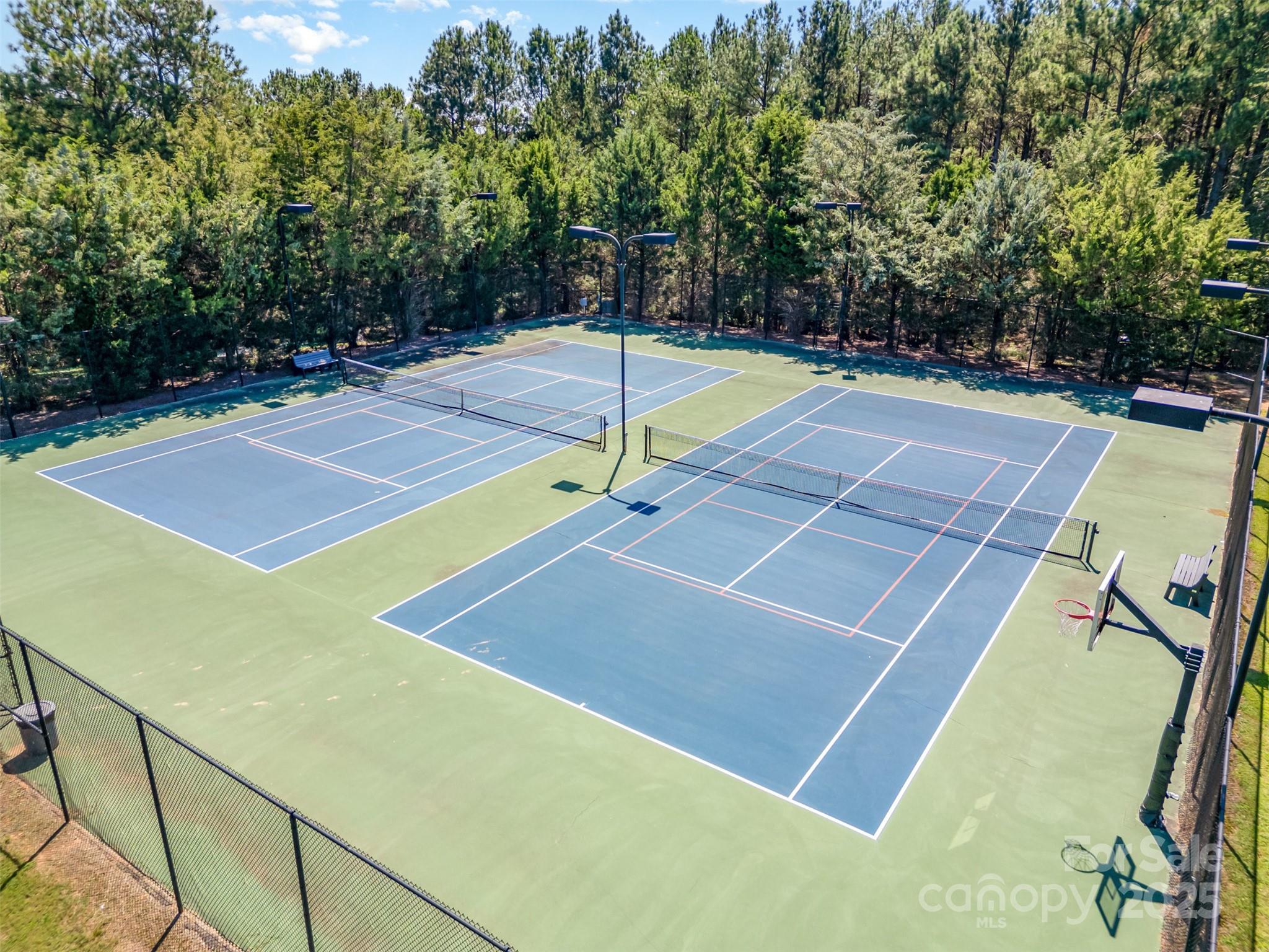 3000 Ashwood Park Property Photo 18
