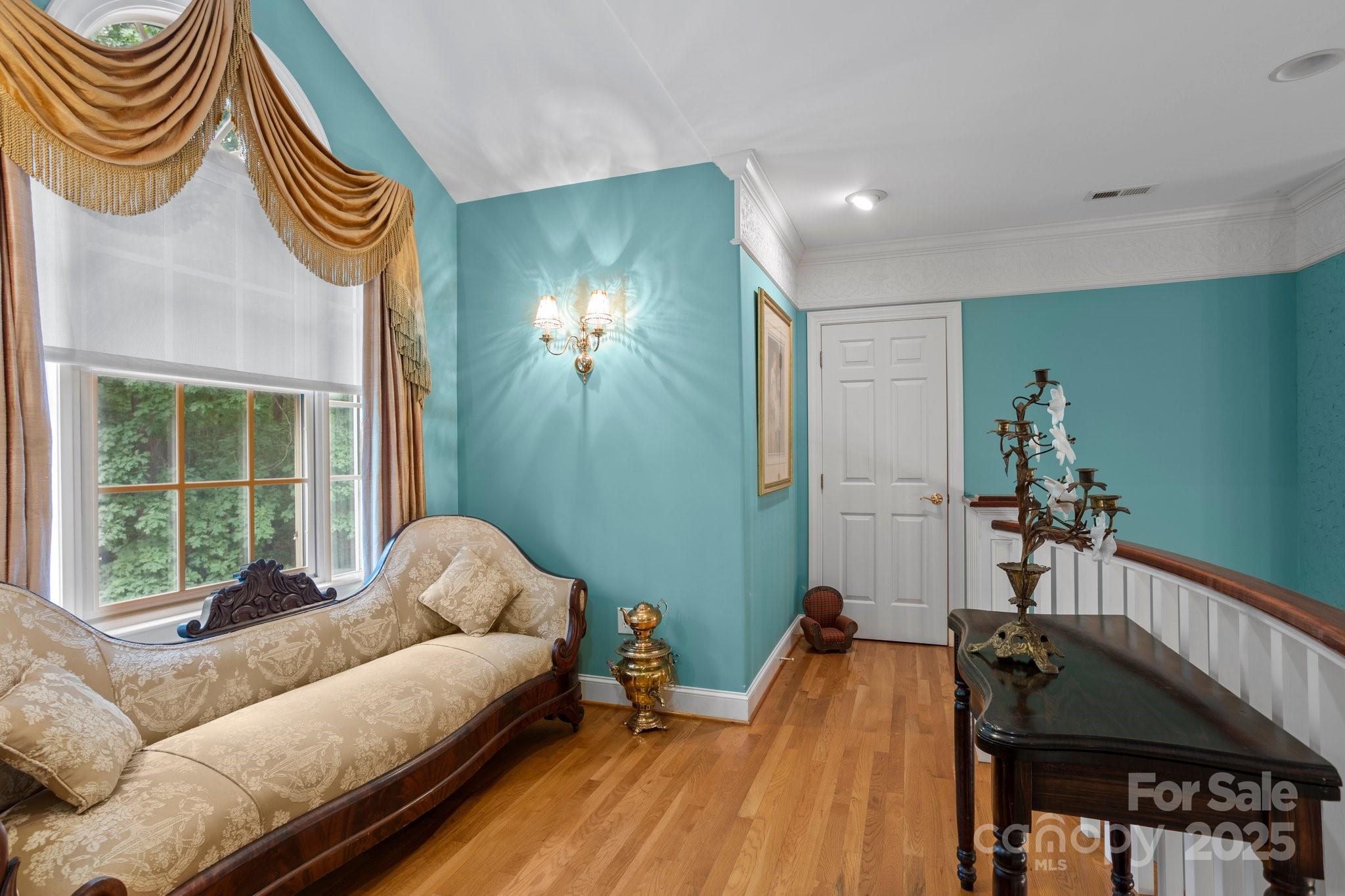 115 W Glenview Drive Property Photo 19