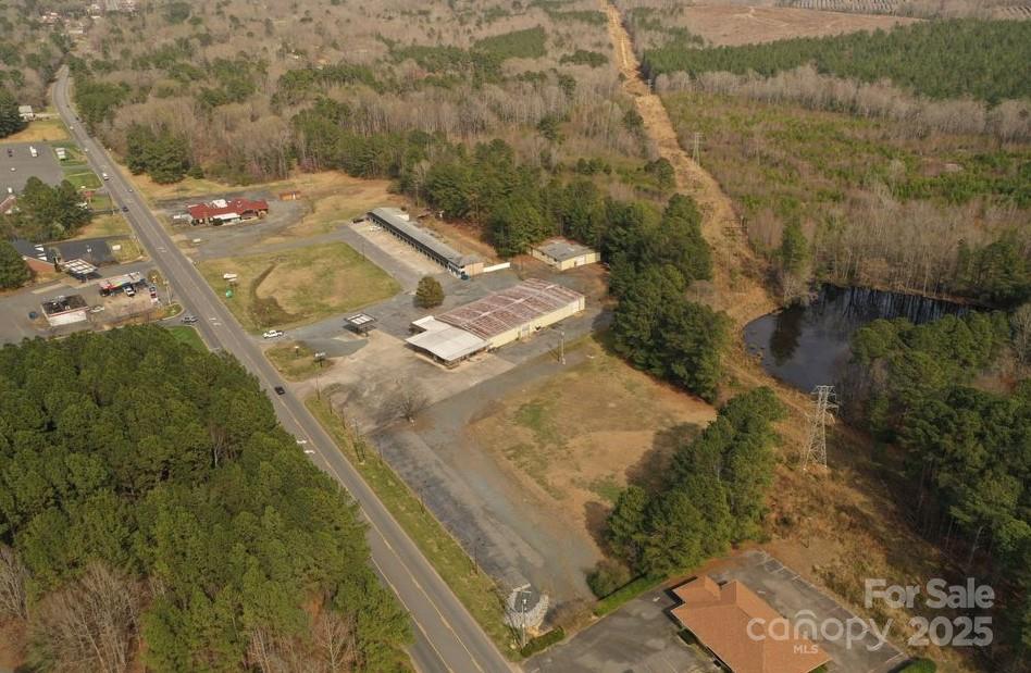 1055 Albemarle Road Property Photo 4