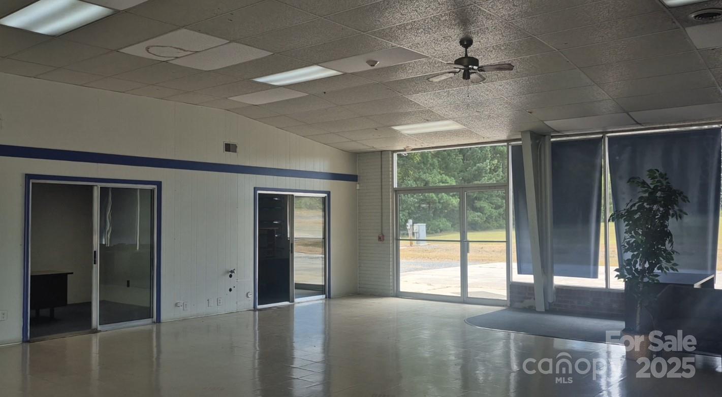 1055 Albemarle Road Property Photo 13