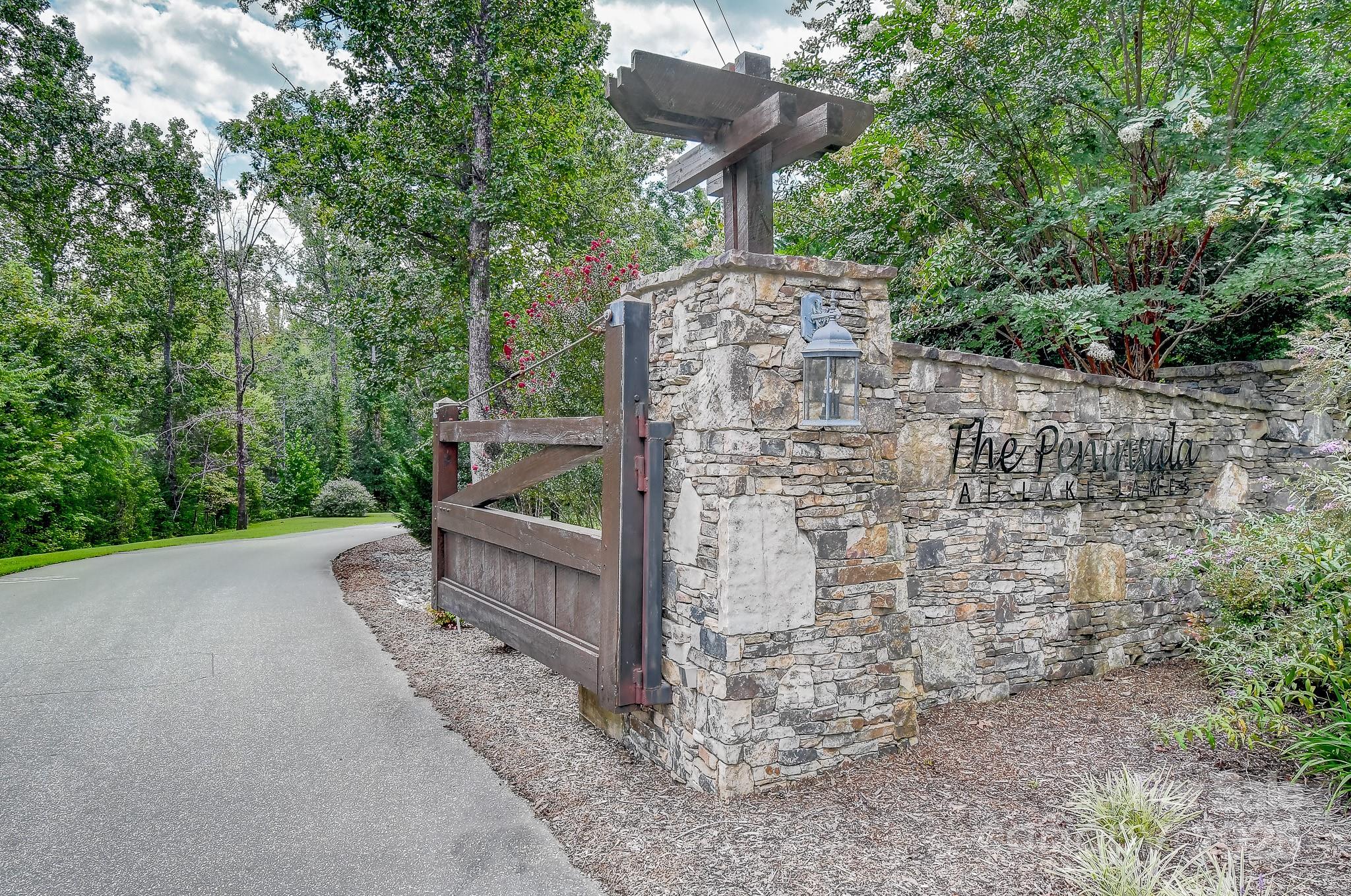 131 West Point Drive Property Photo 14