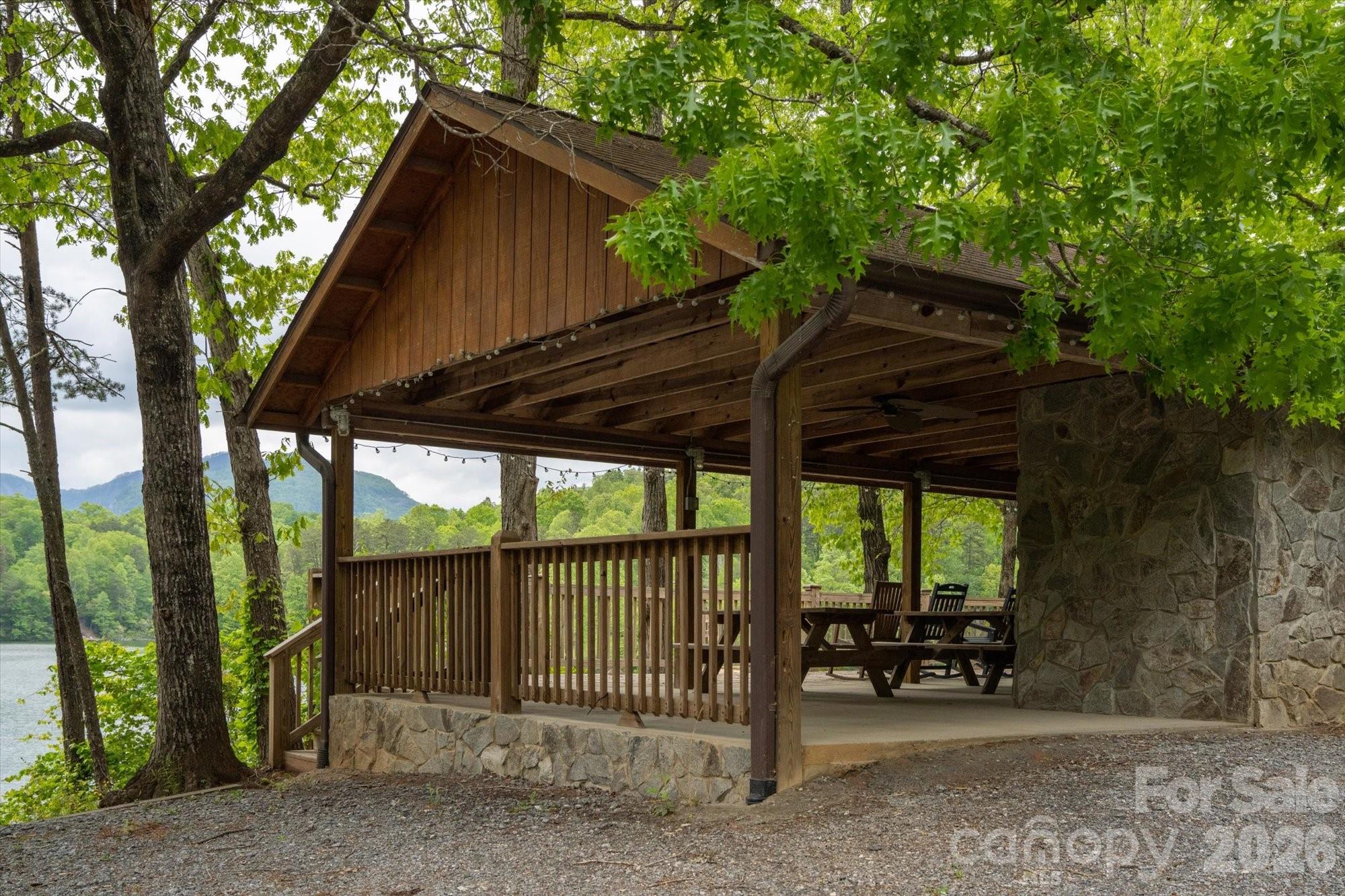 1015 Rainbow Circle 36 Property Photo 18
