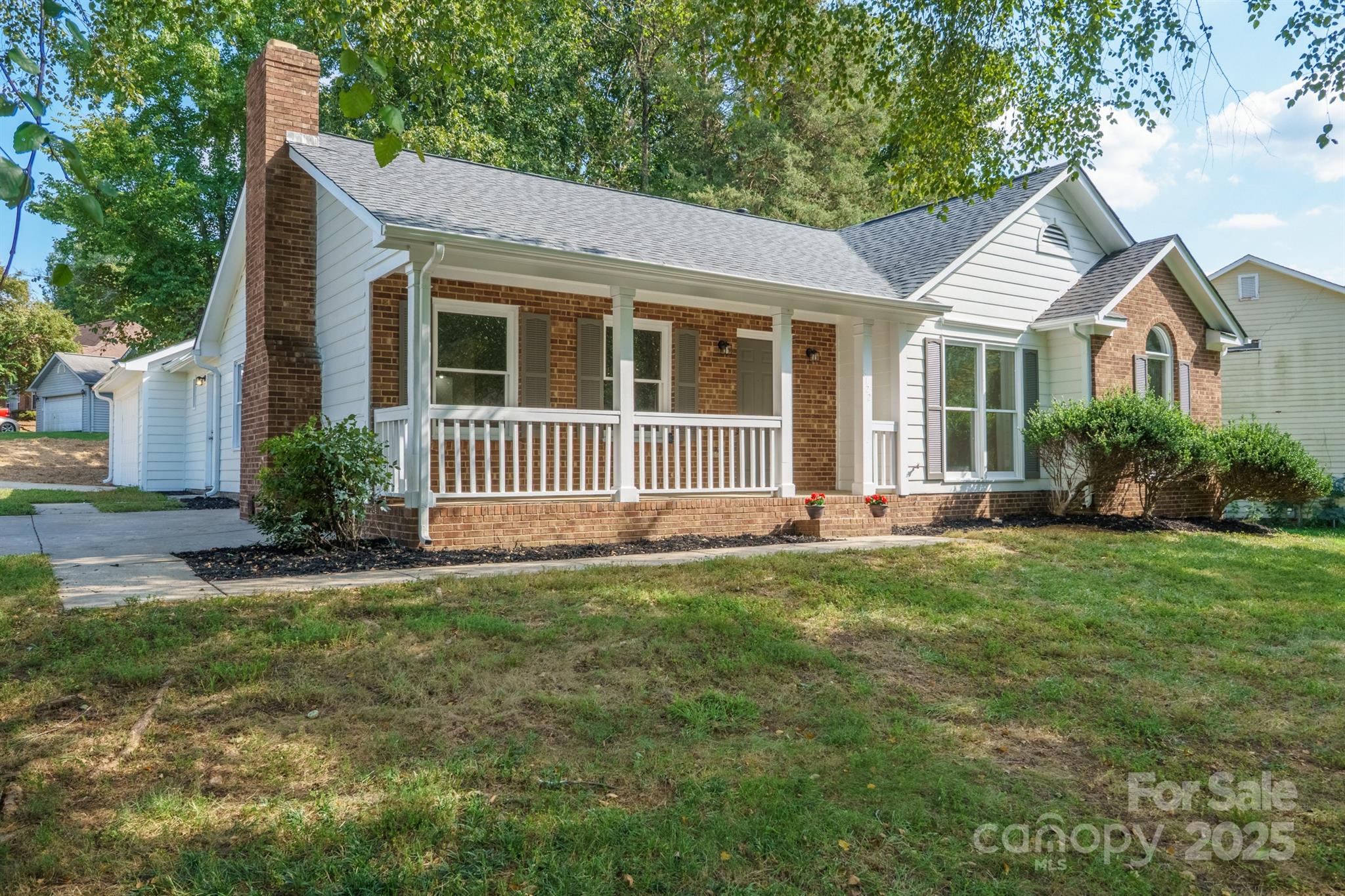 8122 Cadmium Court Property Photo 1