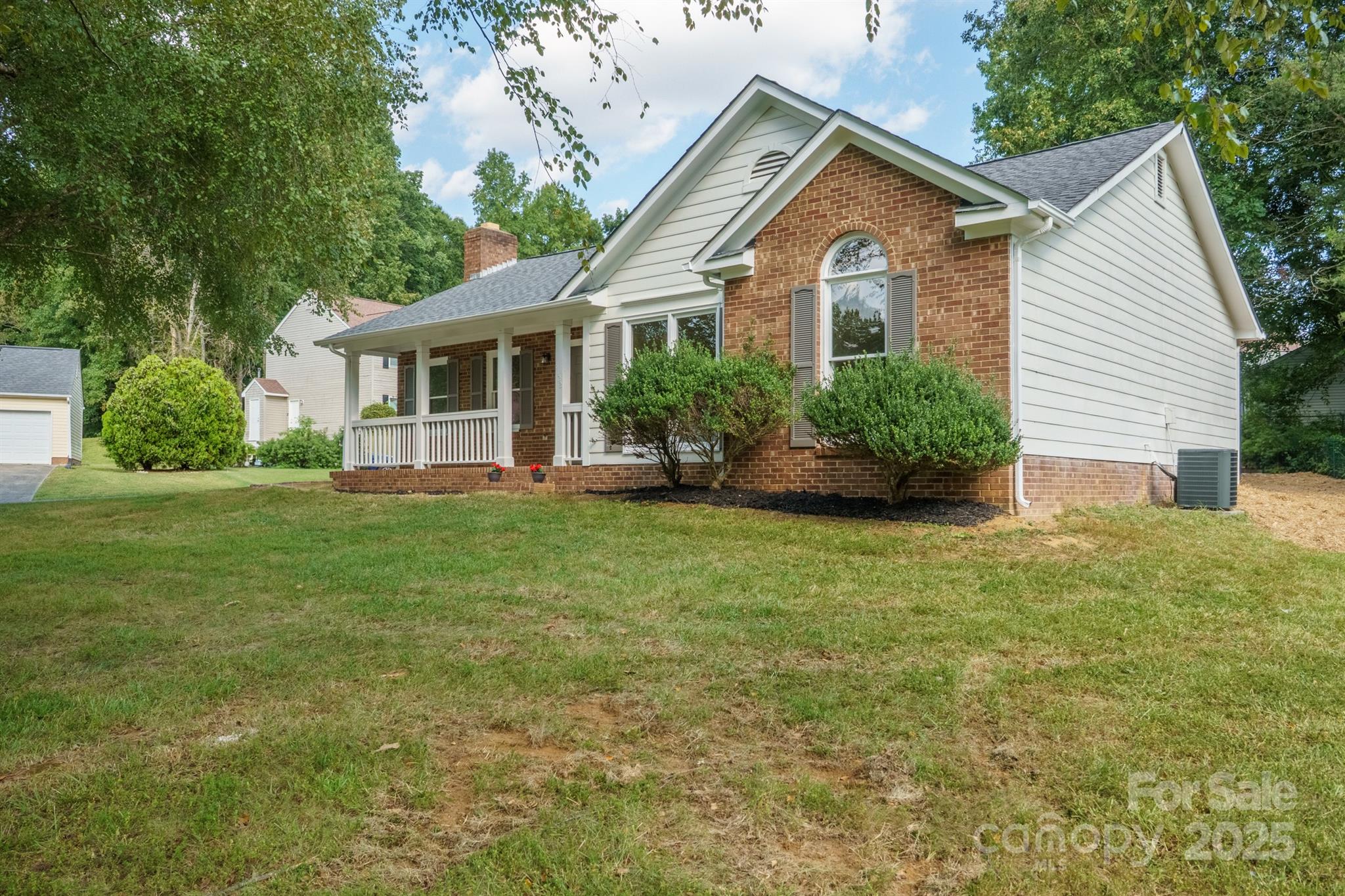 8122 Cadmium Court Property Photo 2