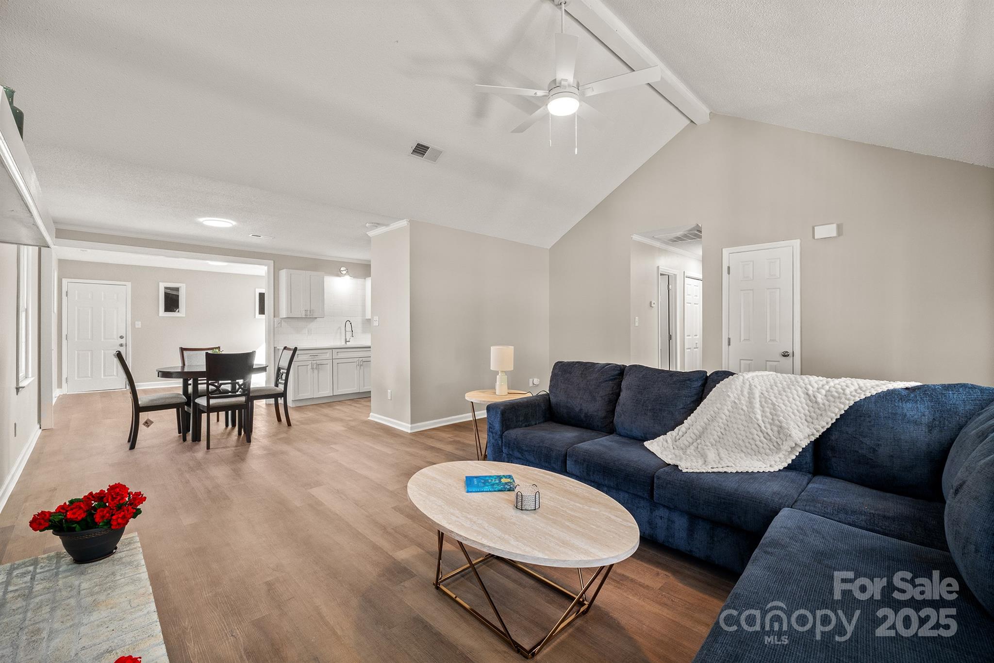 8122 Cadmium Court Property Photo 7