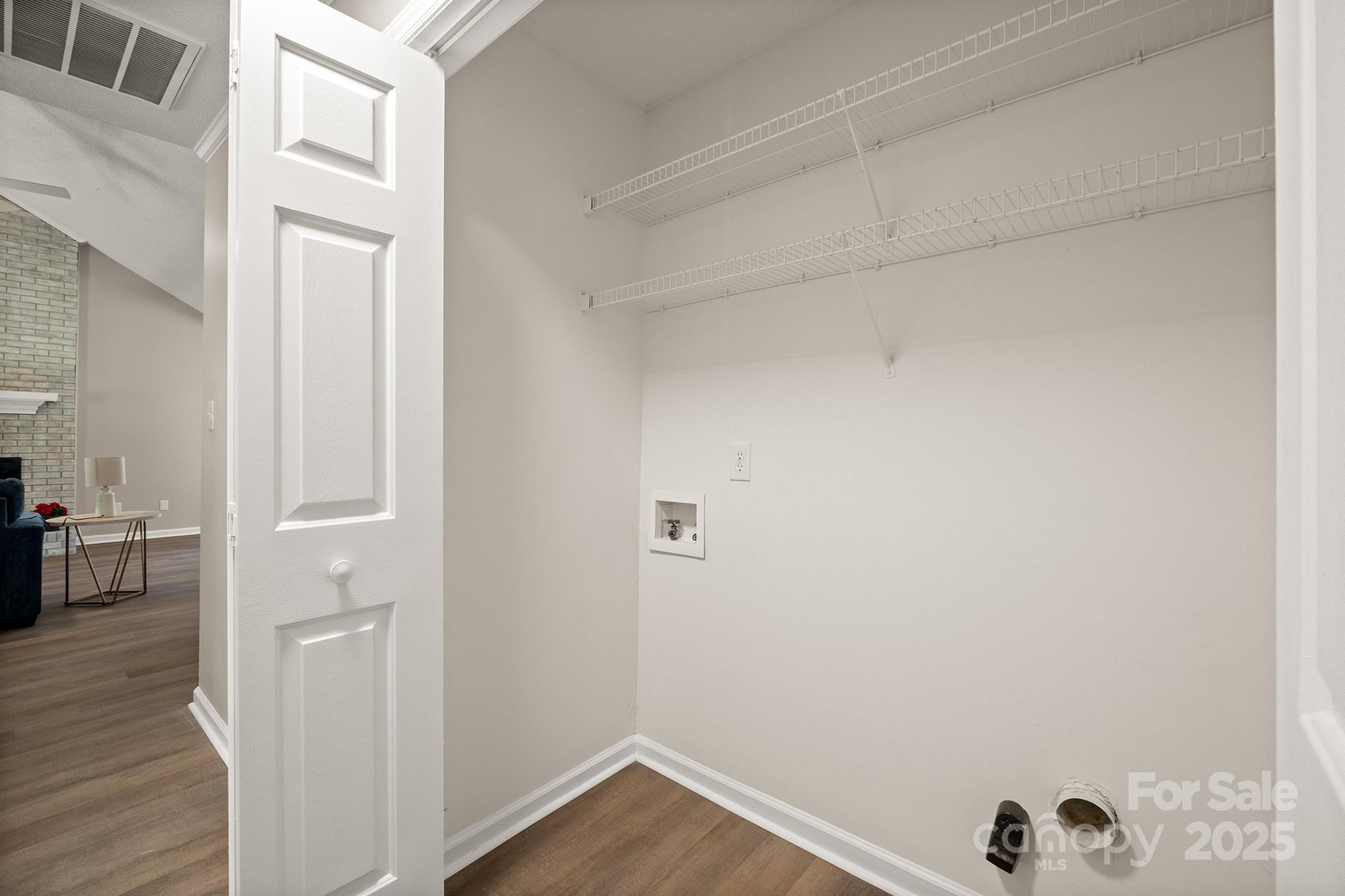 8122 Cadmium Court Property Photo 17