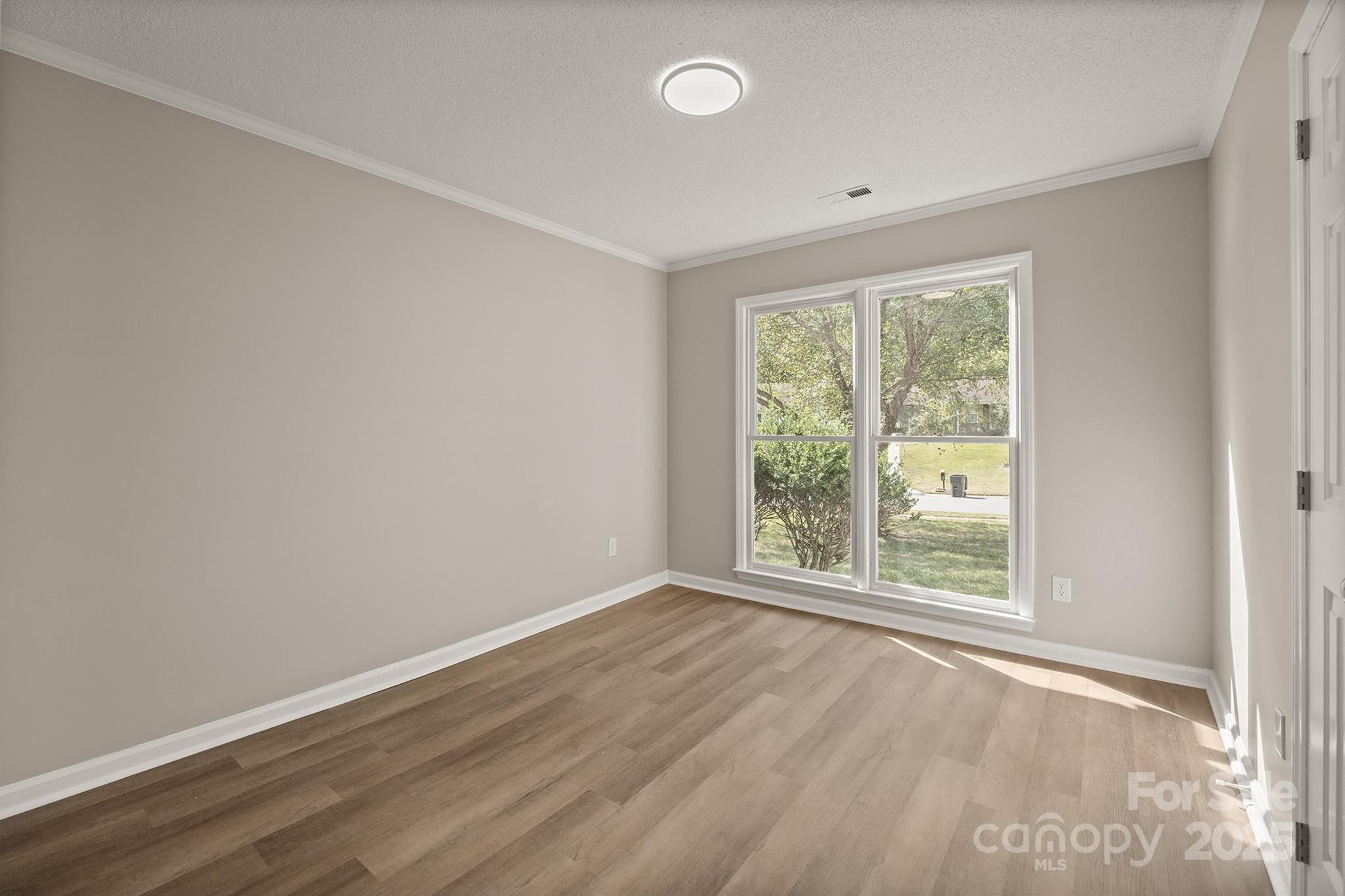 8122 Cadmium Court Property Photo 24