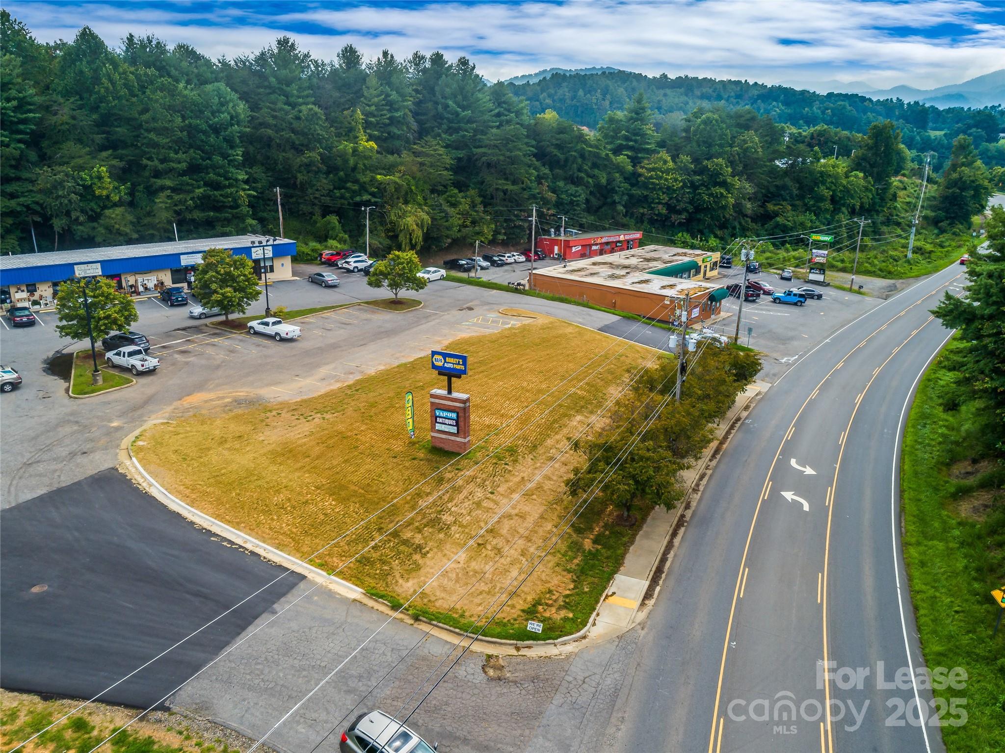 695 Carl Eller Road Property Photo 6