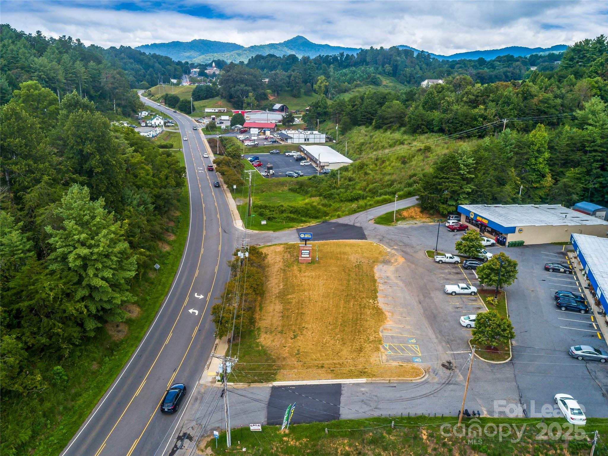 695 Carl Eller Road Property Photo 10