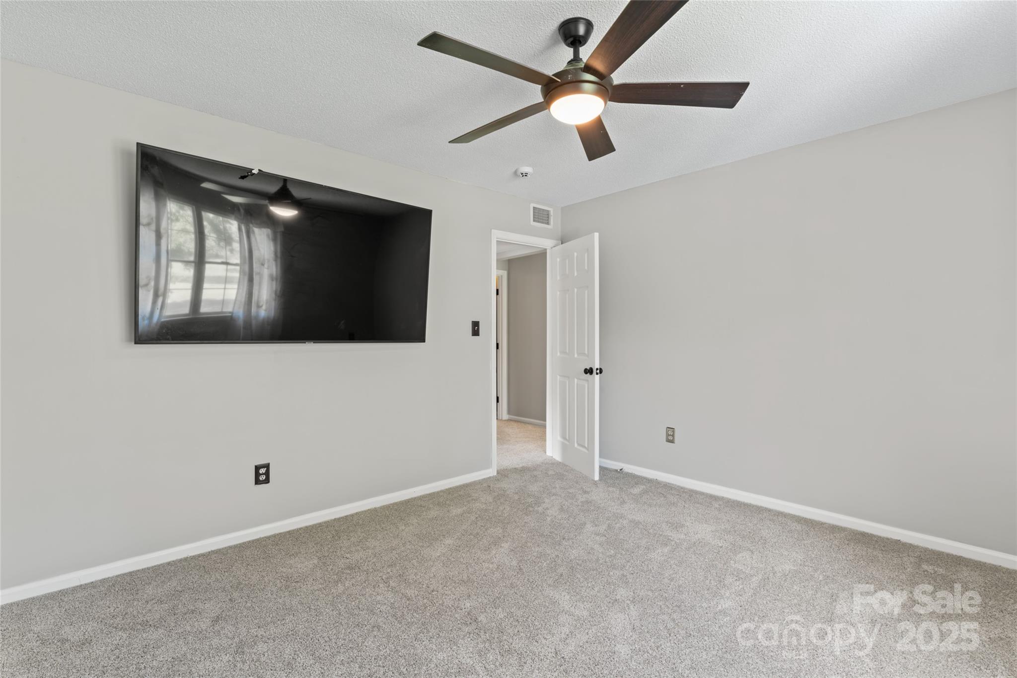 360 Palomino Drive Property Photo 27