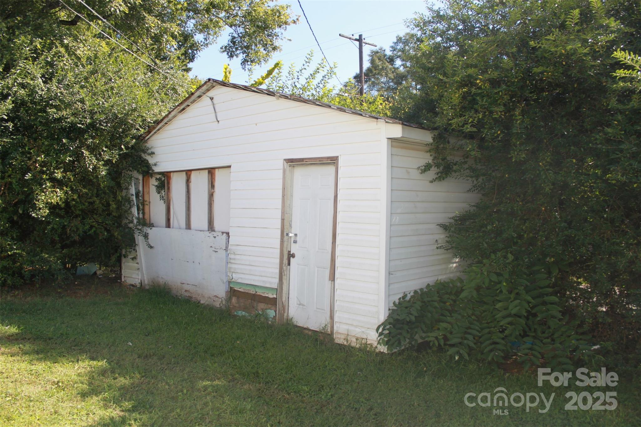 496 Spindale Street Property Photo 7