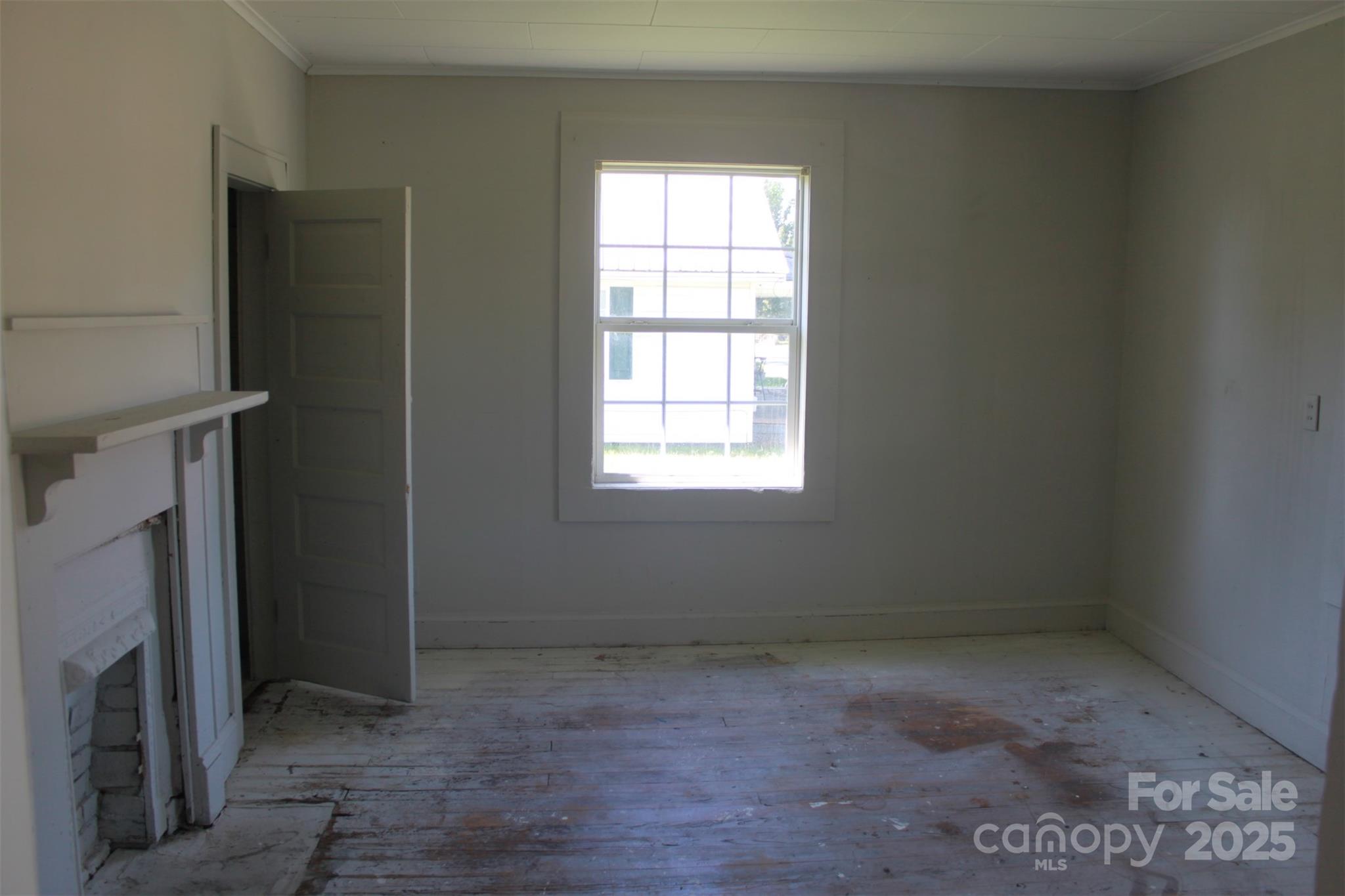 496 Spindale Street Property Photo 12