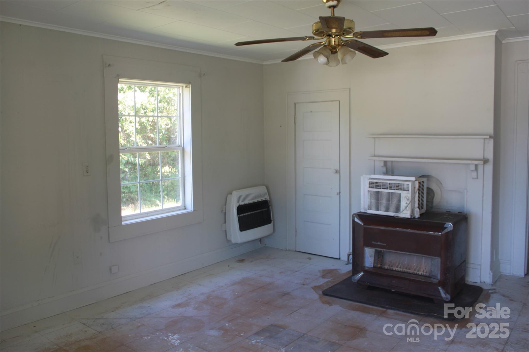 496 Spindale Street Property Photo 13