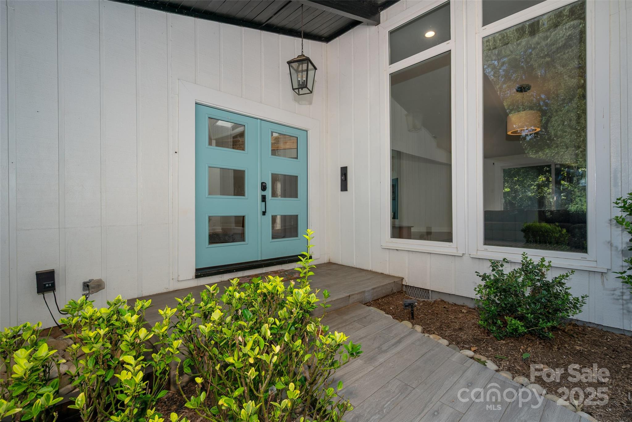 704 Baron Road Property Photo 2