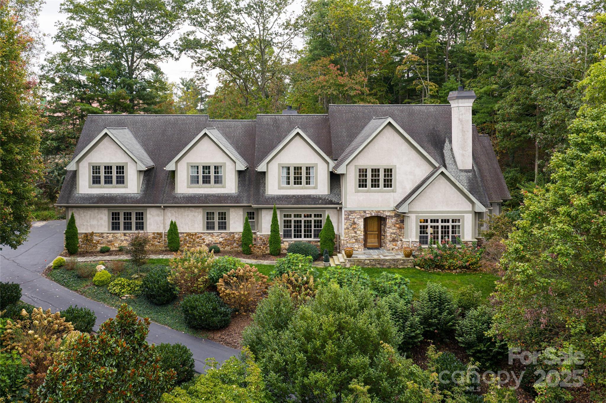 53 Cedar Hill Drive Property Photo 1